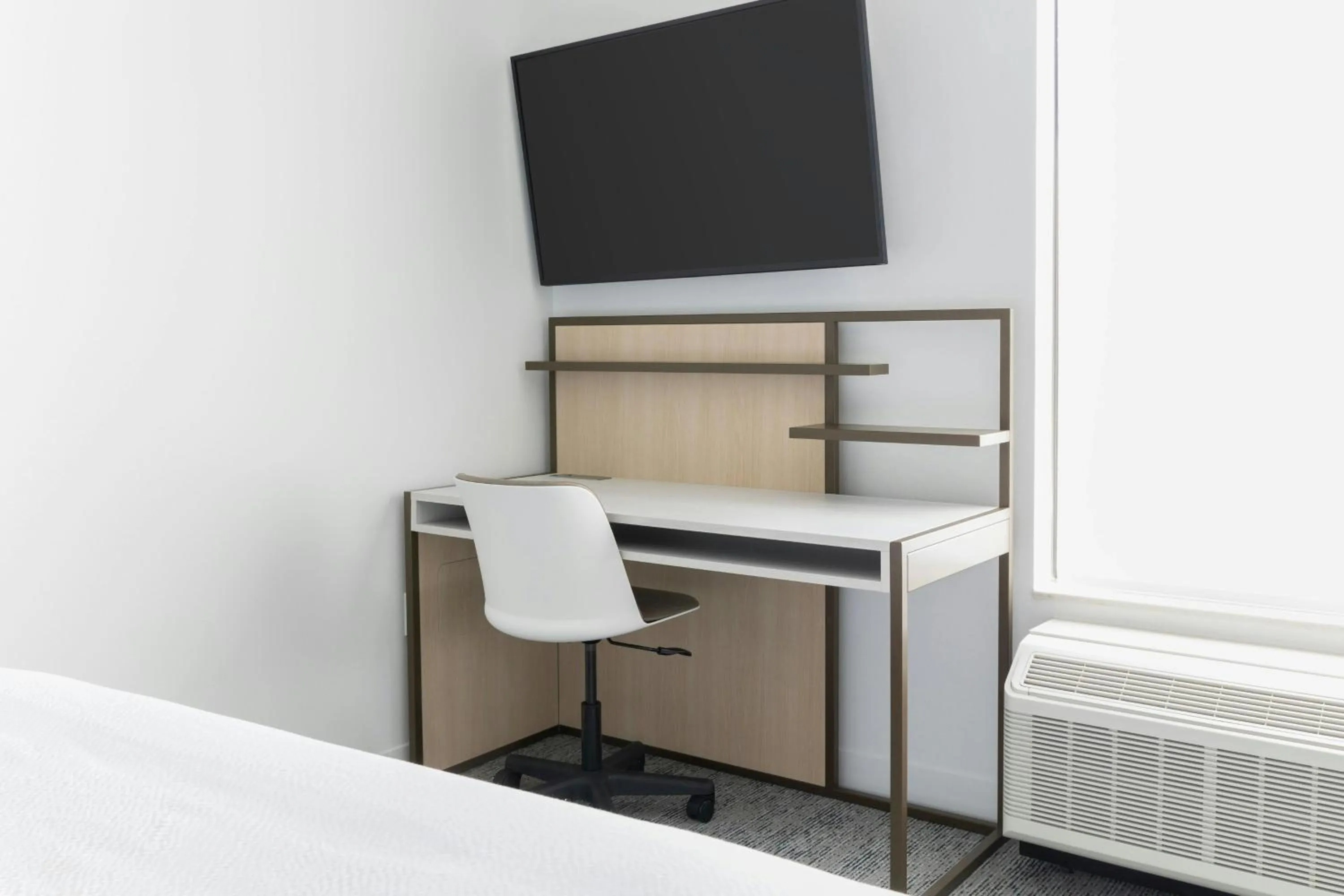 Bedroom, Bed in TownePlace Suites by Marriott Monrovia