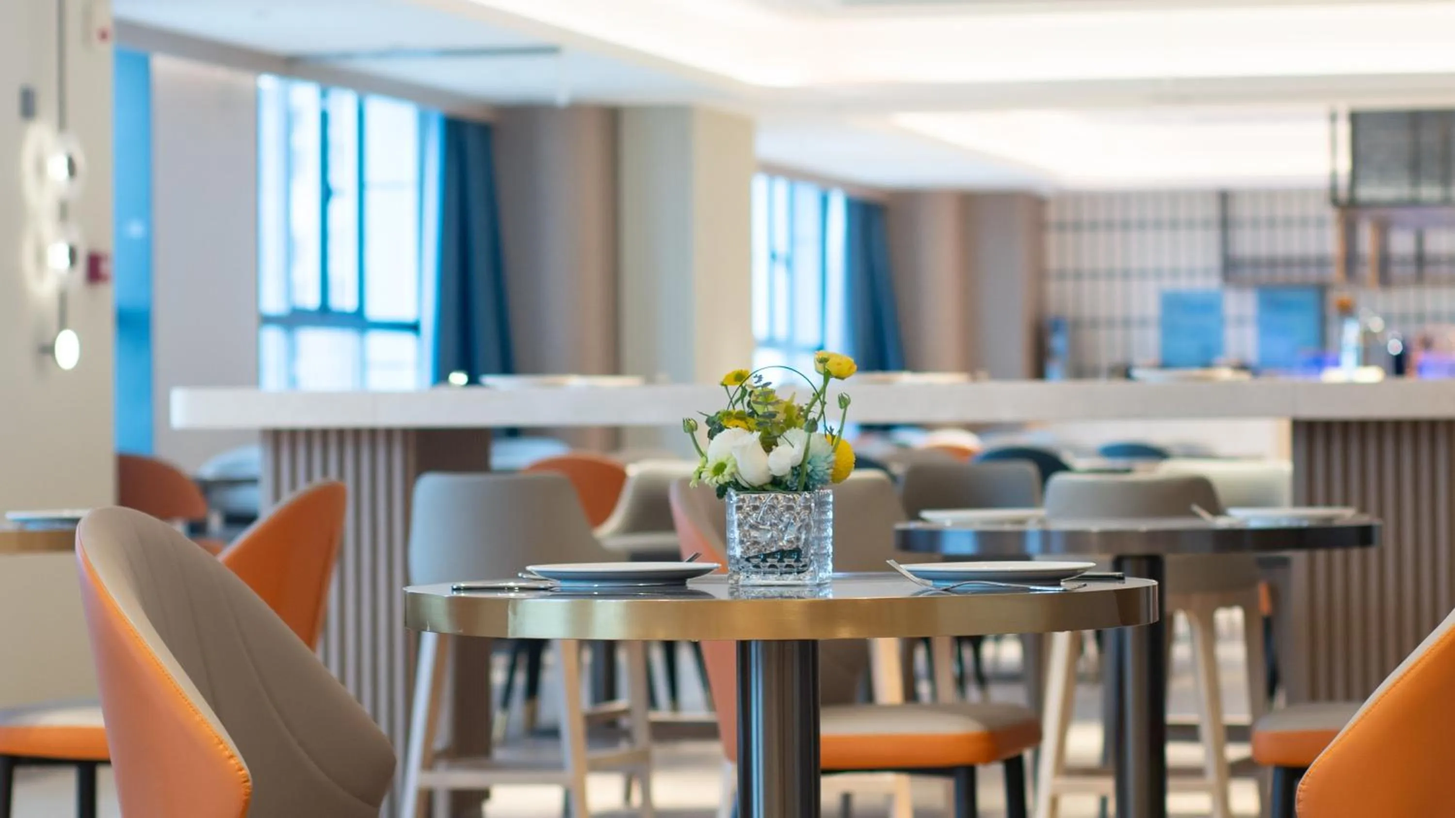 Restaurant/places to eat in Holiday Inn Express Changsha Development Zone by IHG