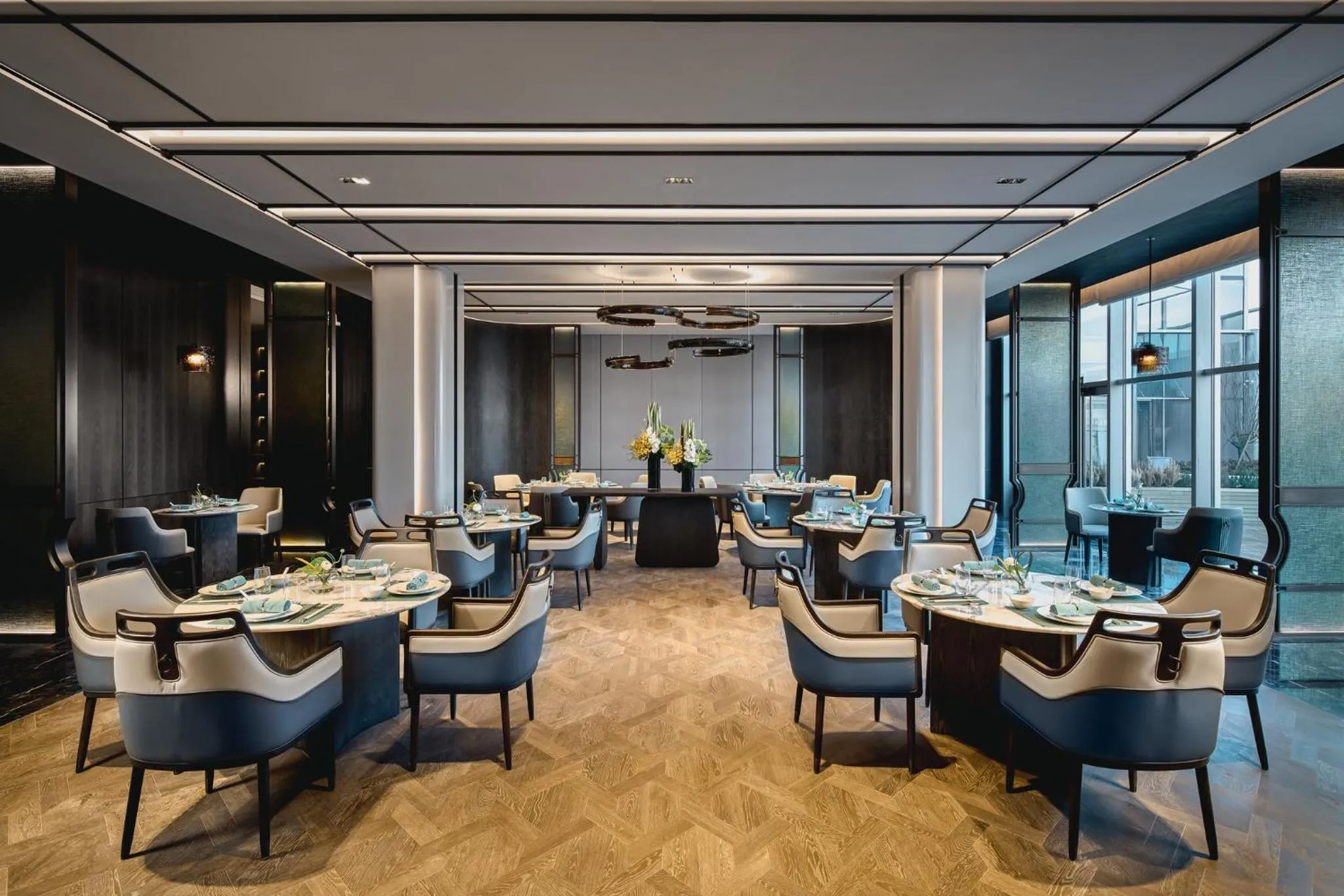 Restaurant/places to eat in Crowne Plaza Ezhou by IHG