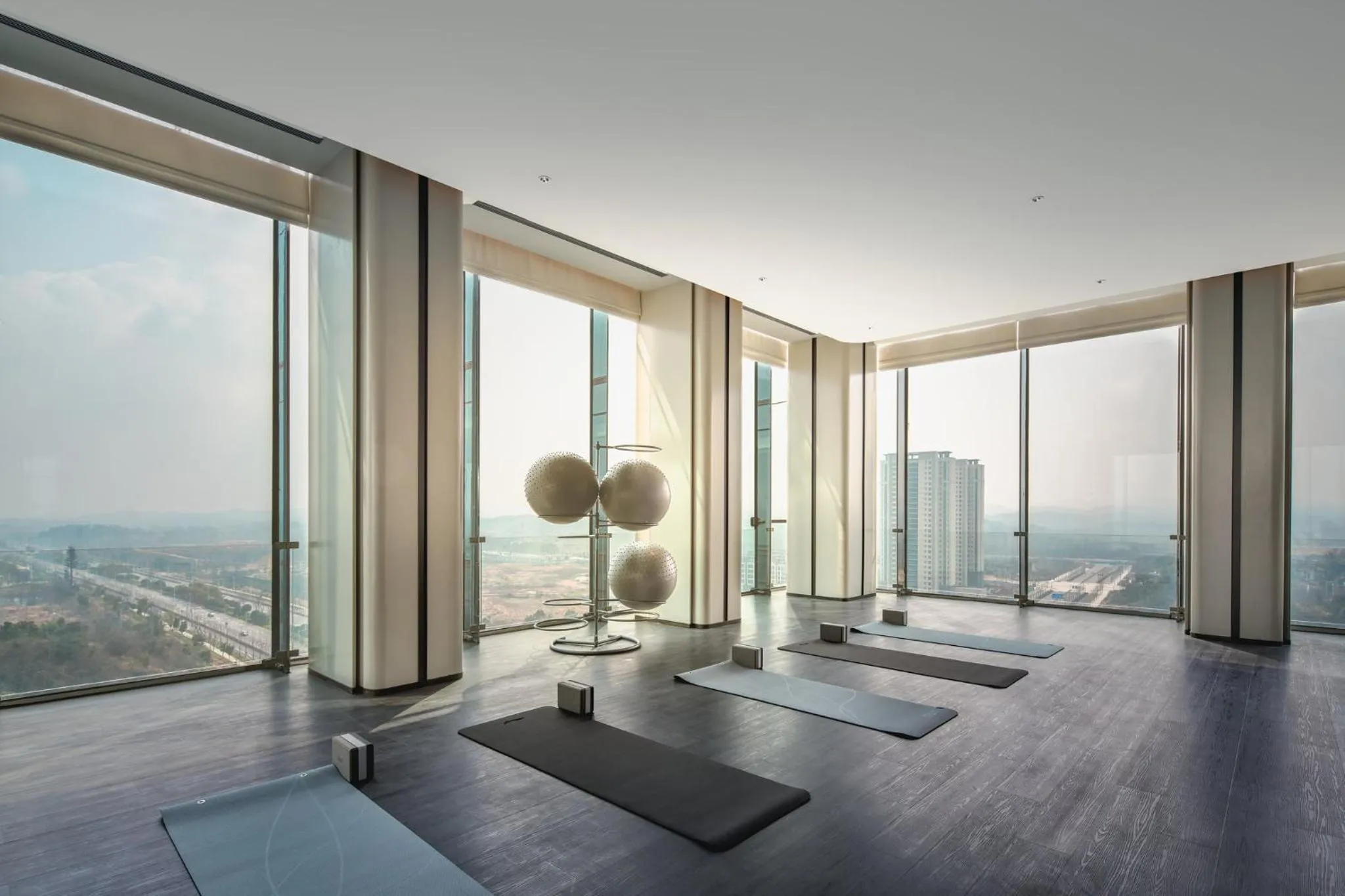 Fitness centre/facilities in Crowne Plaza Ezhou by IHG