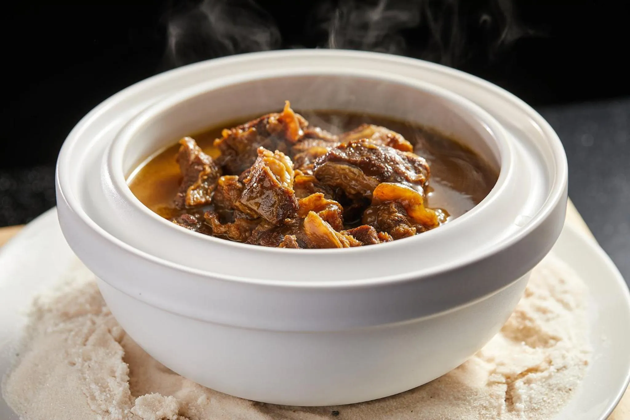 Restaurant/places to eat in Crowne Plaza Ezhou by IHG