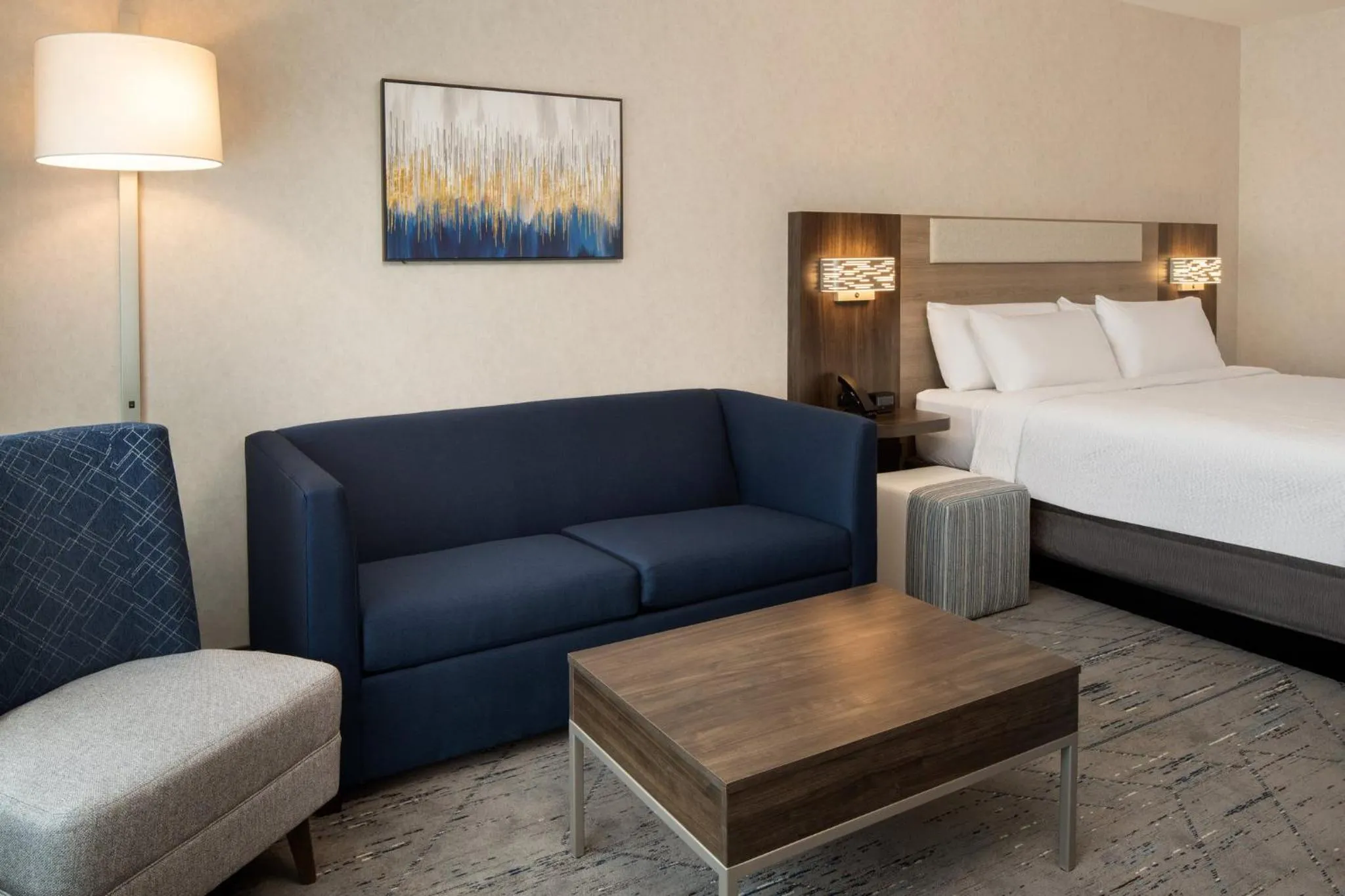 Bedroom, Bed in Holiday Inn Express & Suites Fresno Airport by IHG