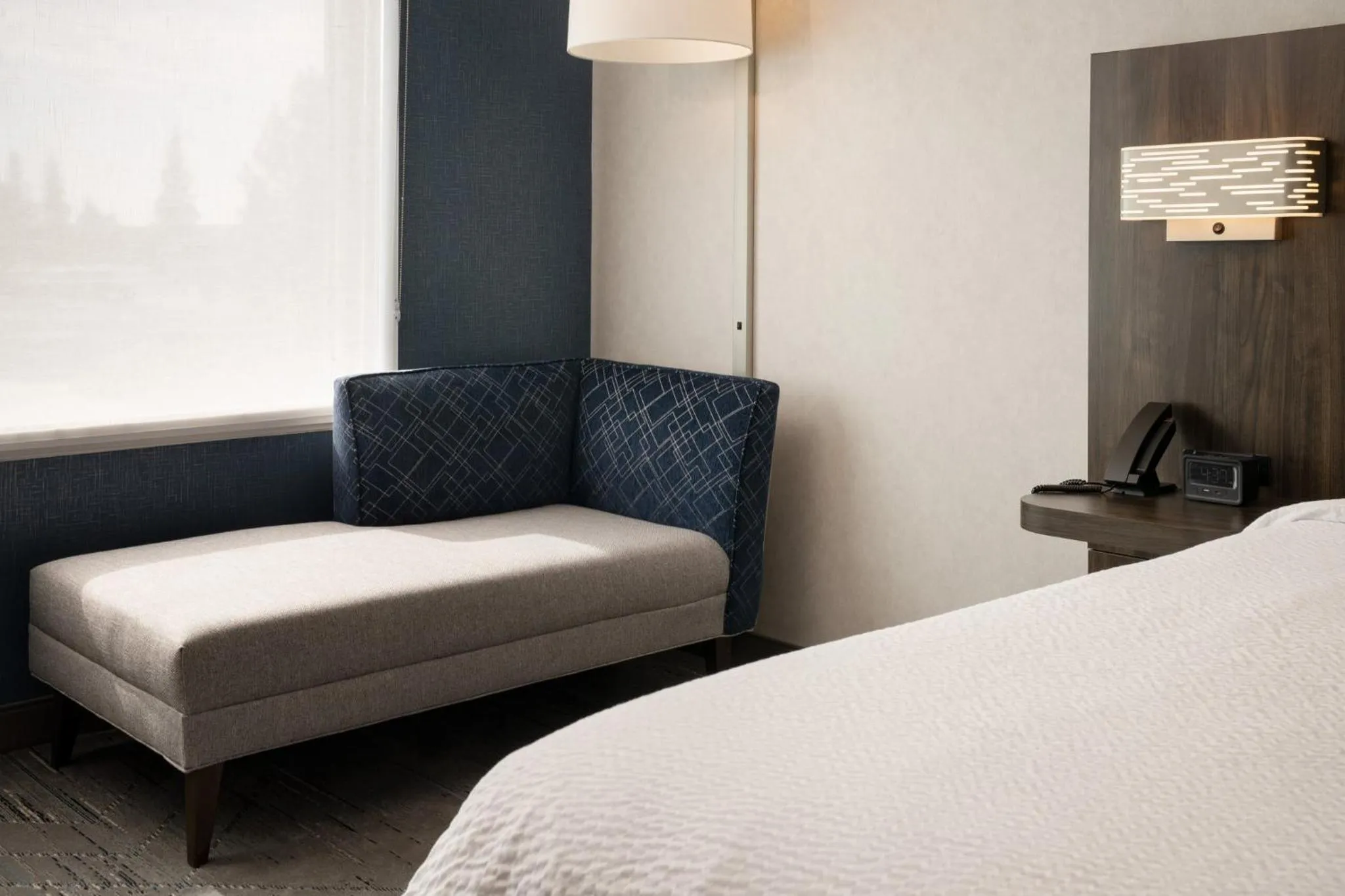 Photo of the whole room, Bed in Holiday Inn Express & Suites Fresno Airport by IHG