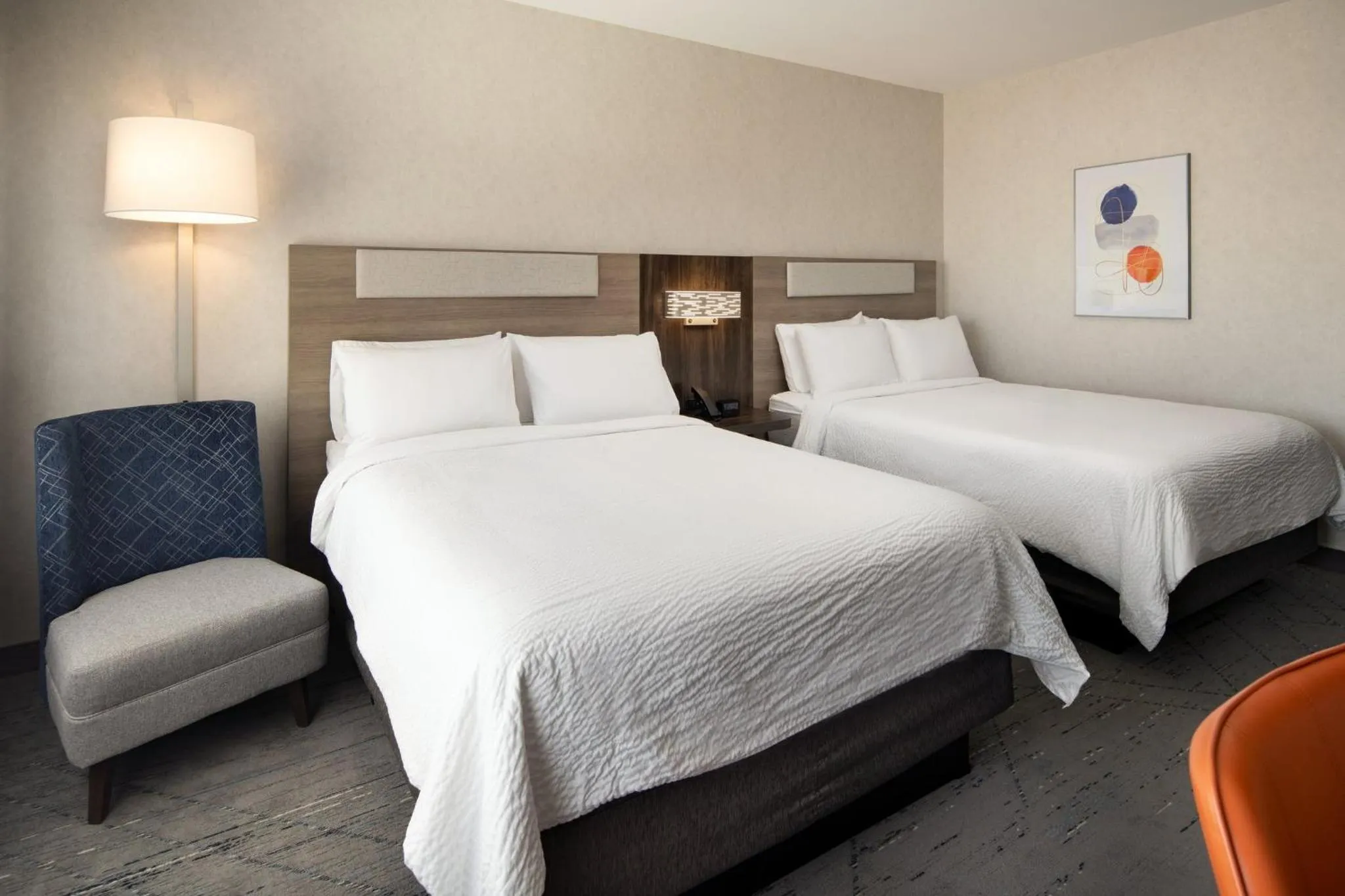 Photo of the whole room, Bed in Holiday Inn Express & Suites Fresno Airport by IHG
