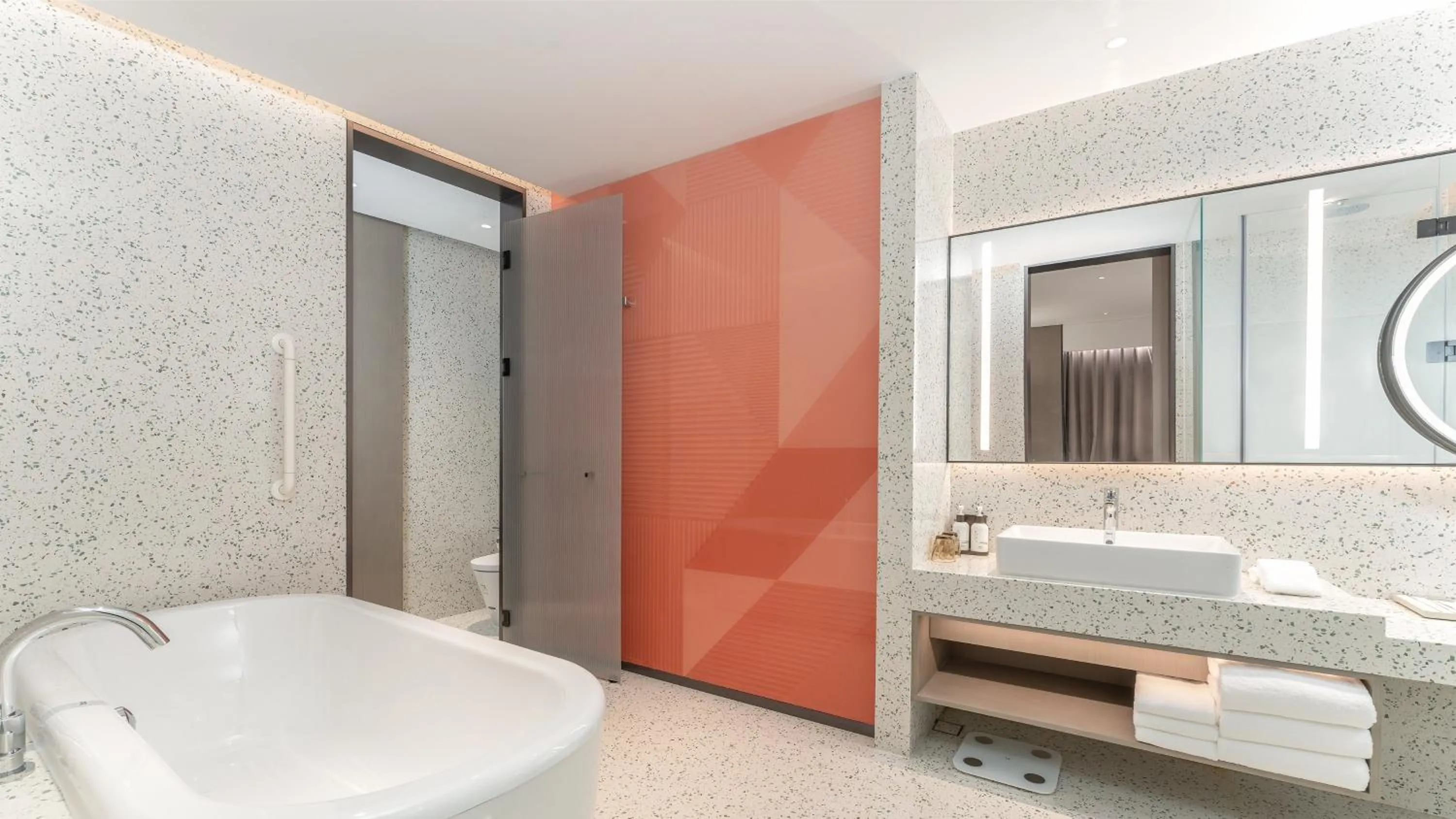 Photo of the whole room in EVEN Hotel Zhongshan City Center by IHG