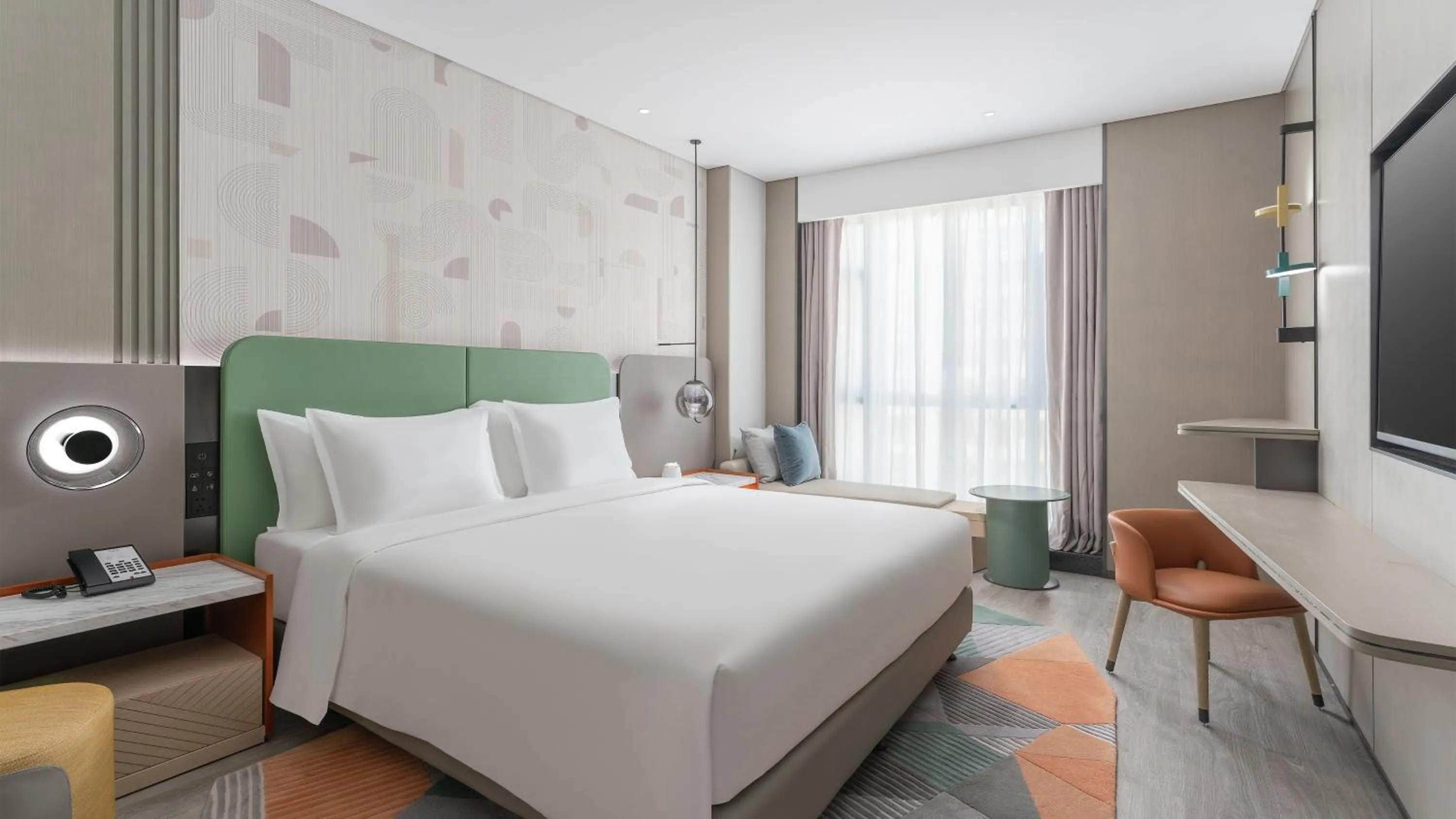 Photo of the whole room, Bed in EVEN Hotel Zhongshan City Center by IHG