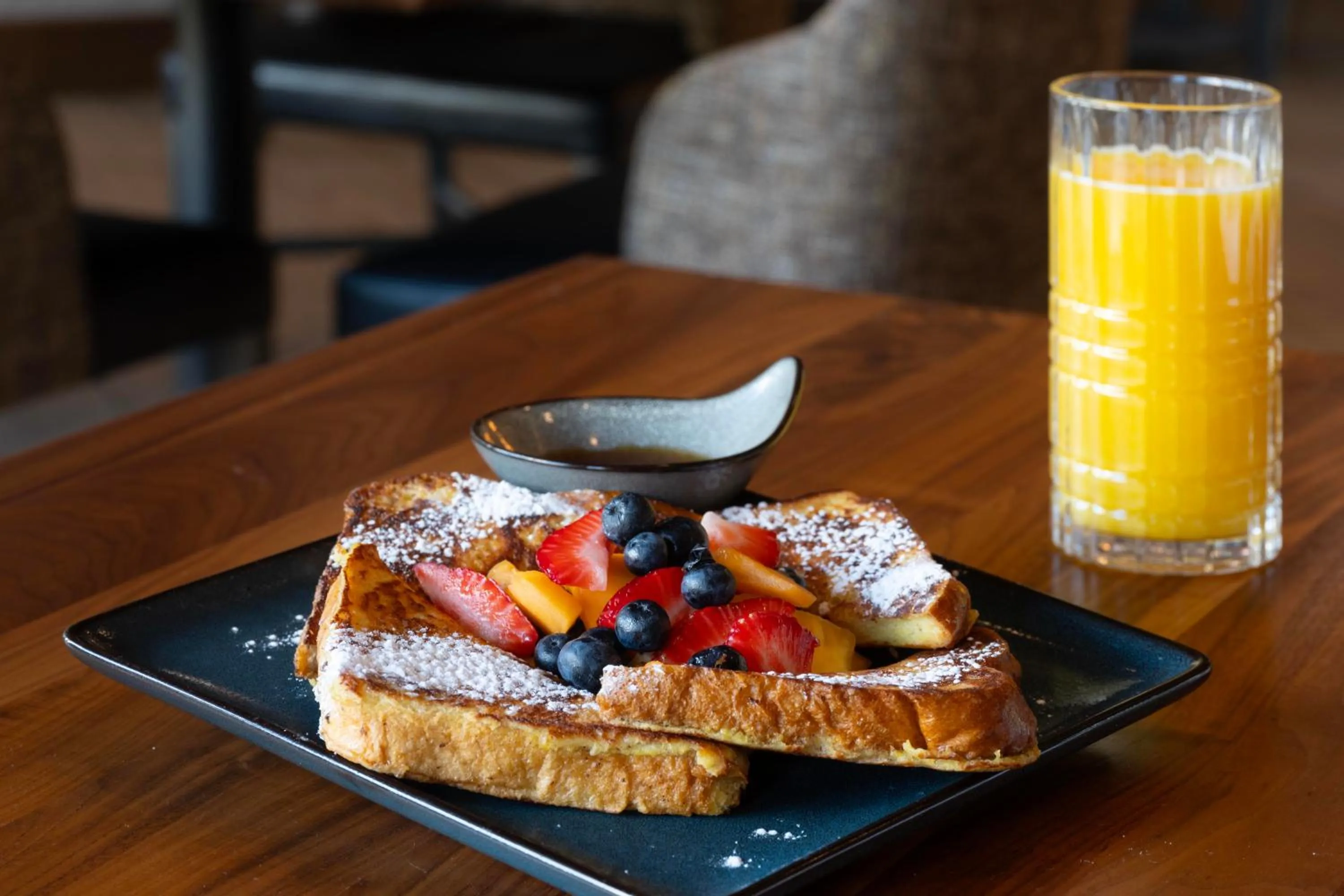 Breakfast in The Hoffmann Hotel Basalt Aspen Tapestry Collection Hilton