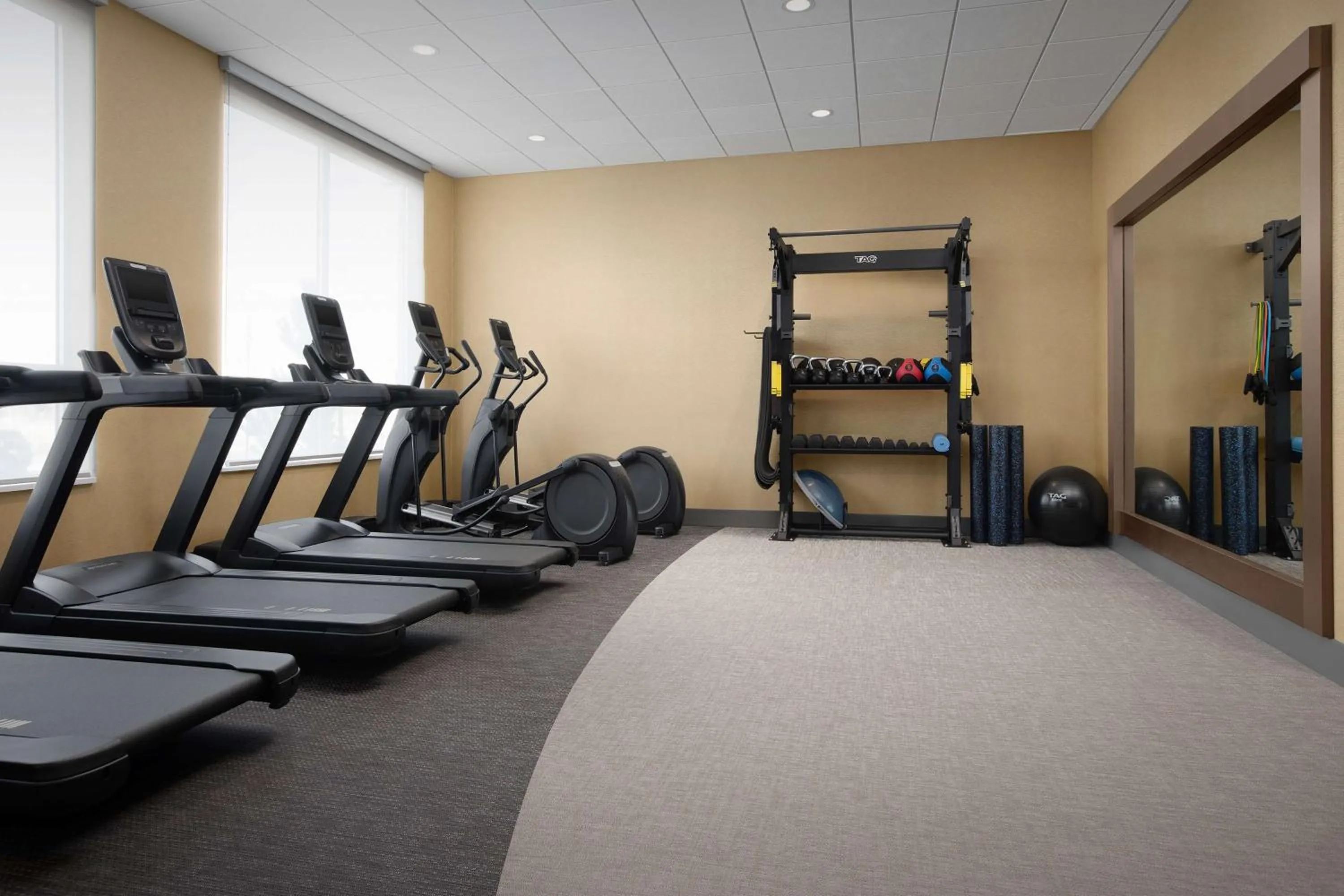 Fitness centre/facilities in Hilton Garden Inn Denver Airport Tower Road