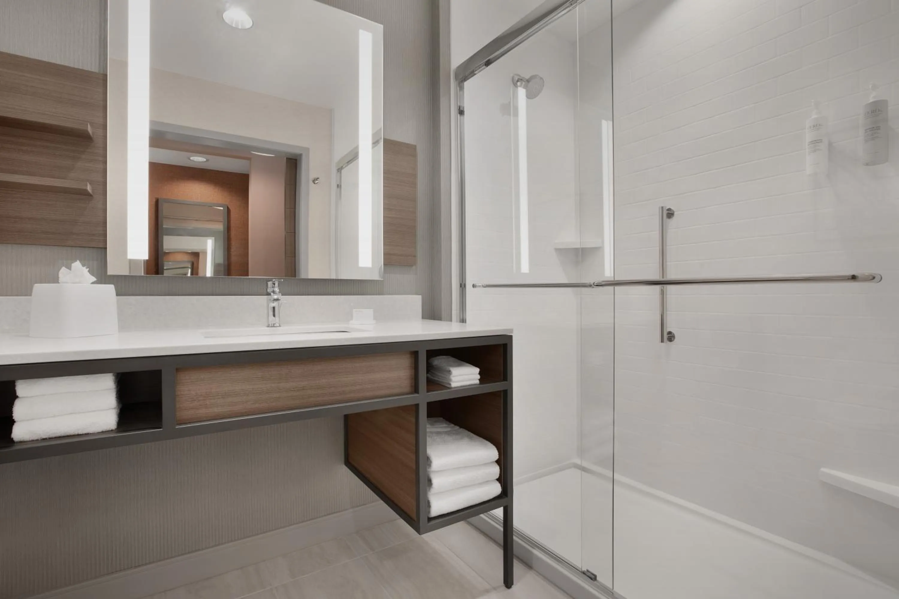 Shower in Hilton Garden Inn Denver Airport Tower Road