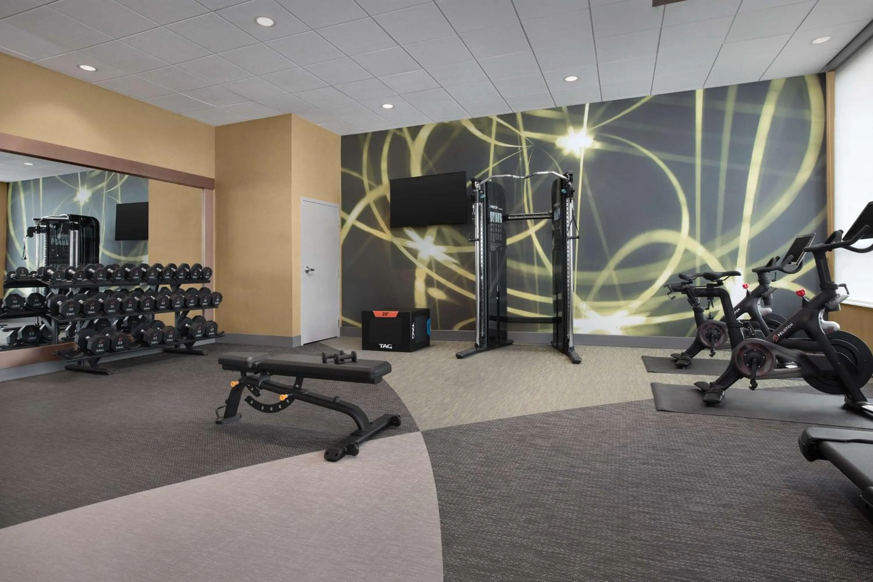 Fitness centre/facilities in Hilton Garden Inn Denver Airport Tower Road
