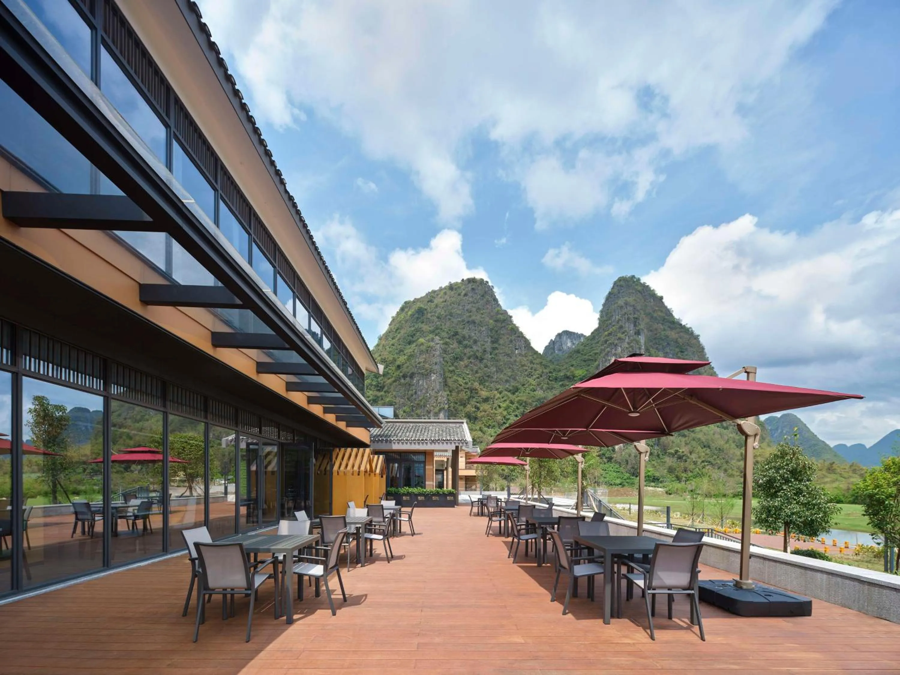 Patio in Hilton Garden Inn Guilin Yangshuo