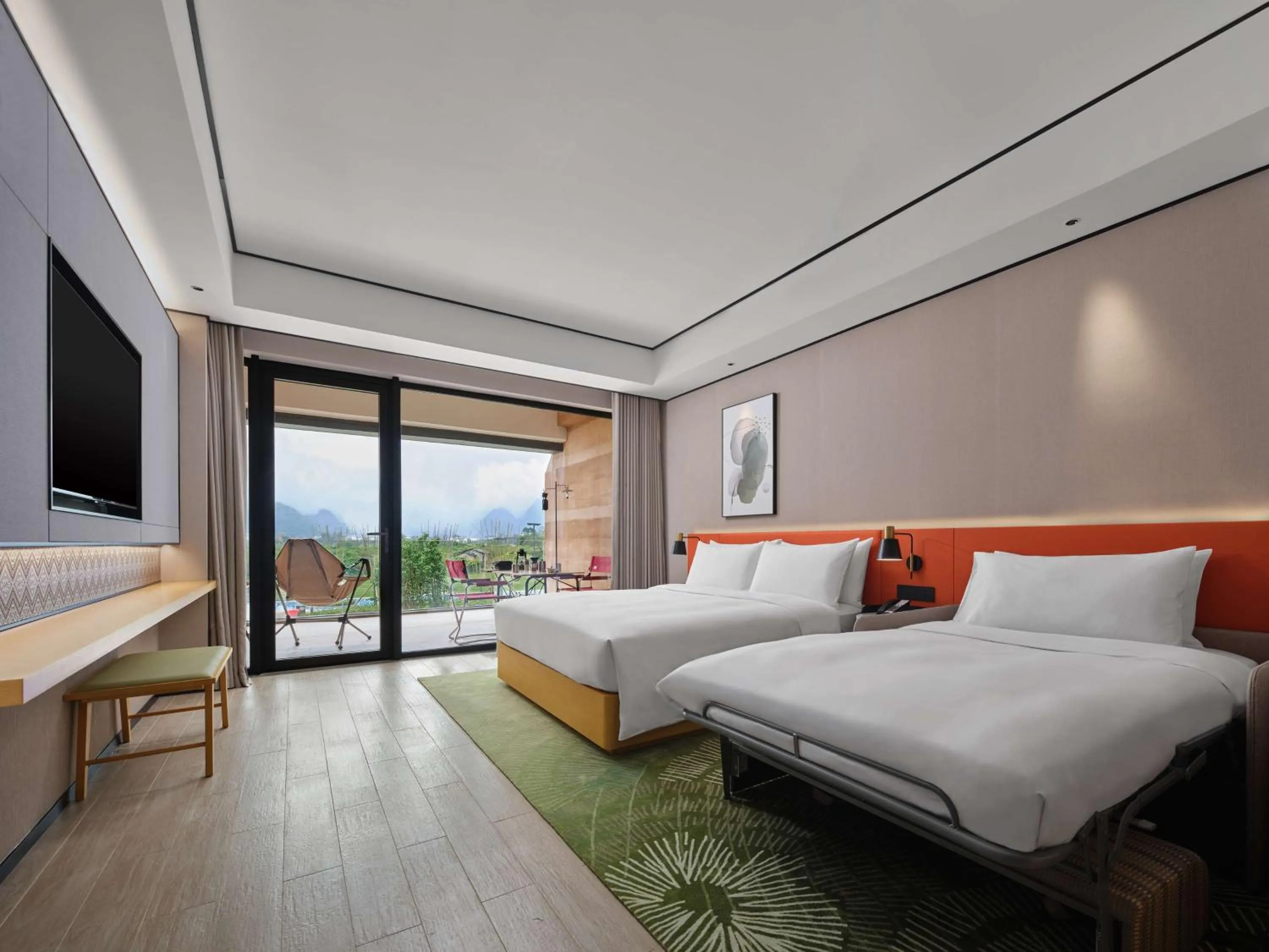 Living room, Bed in Hilton Garden Inn Guilin Yangshuo