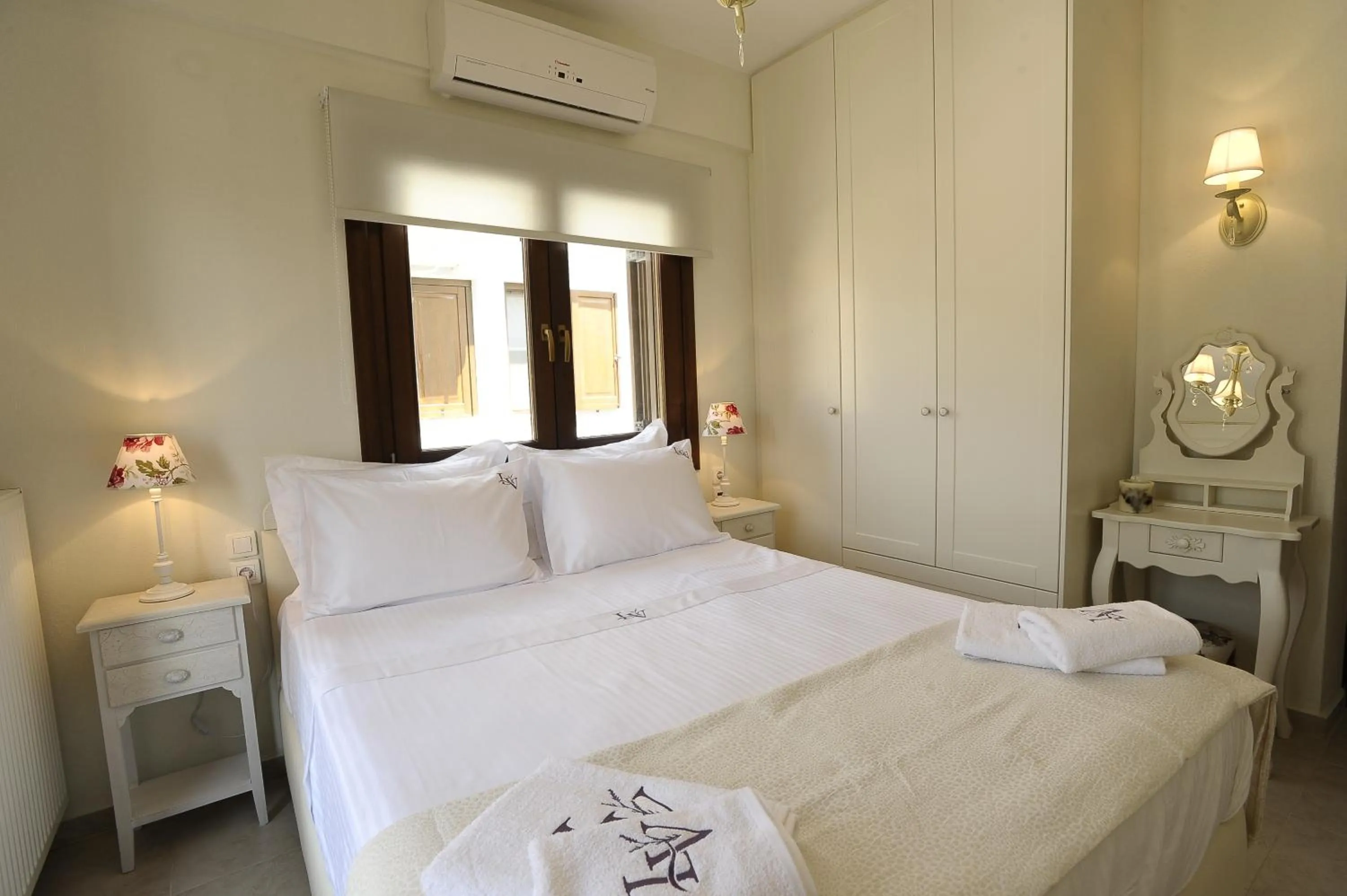 Bedroom, Bed in Levantes Villas