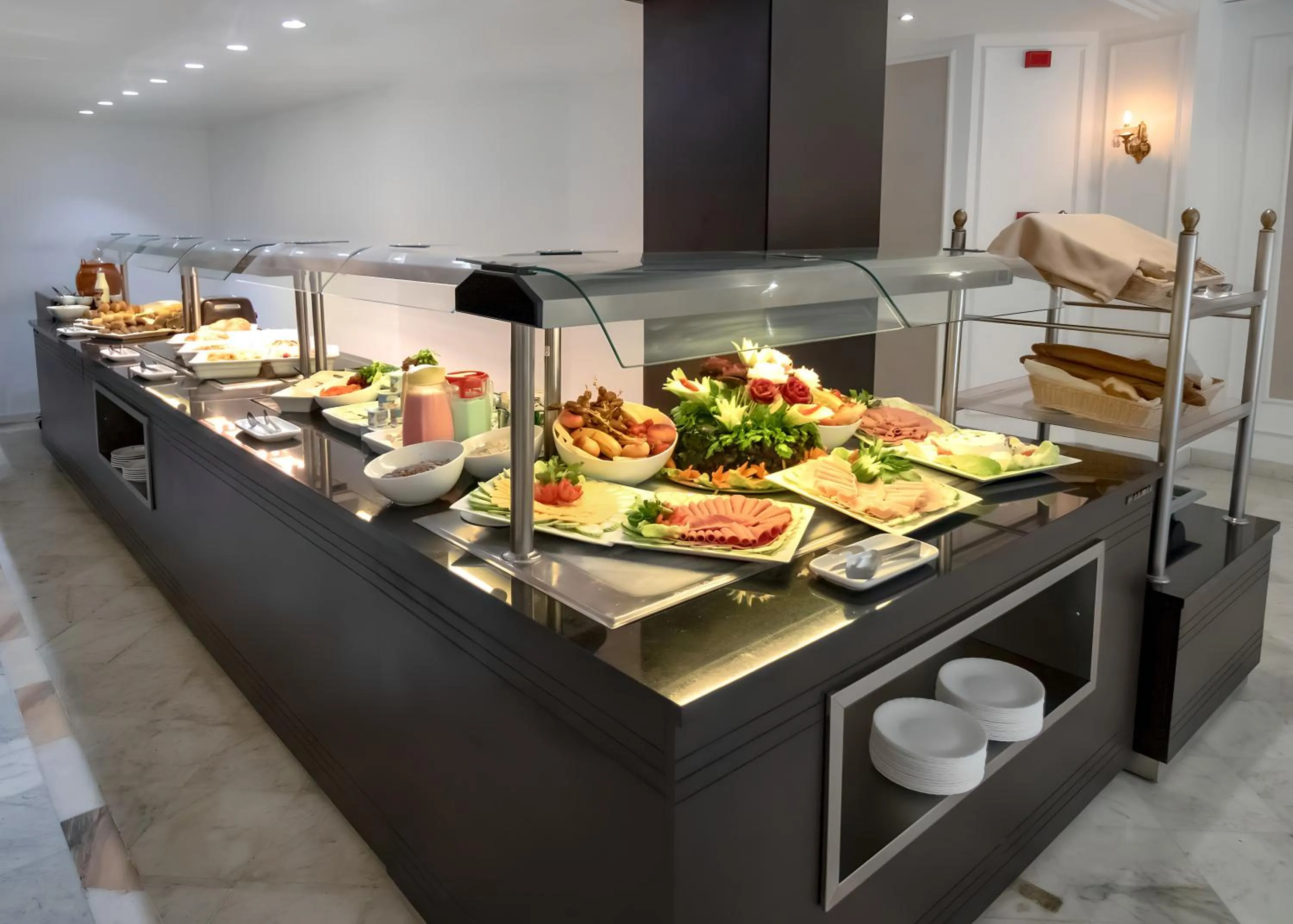 Restaurant/places to eat in El Oumara Hotel