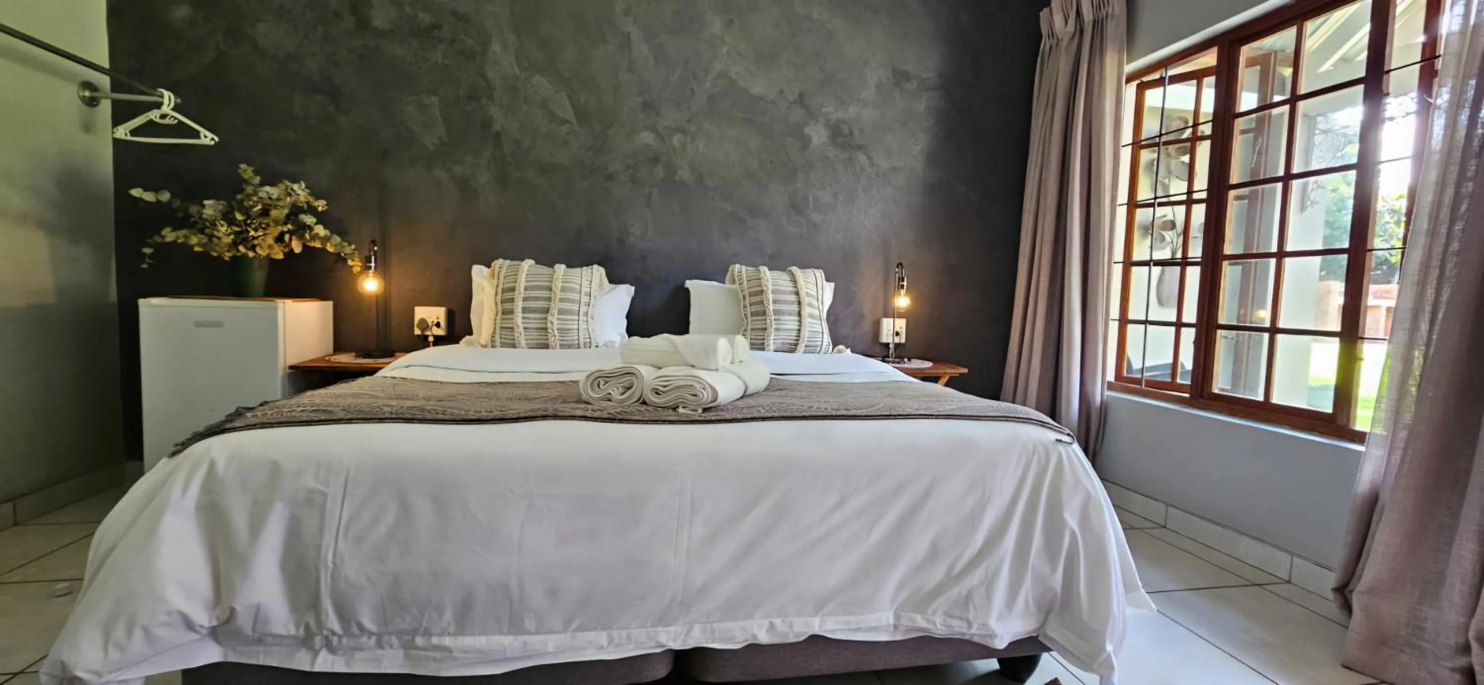 Photo of the whole room, Bed in Bo Kamer Guesthouse