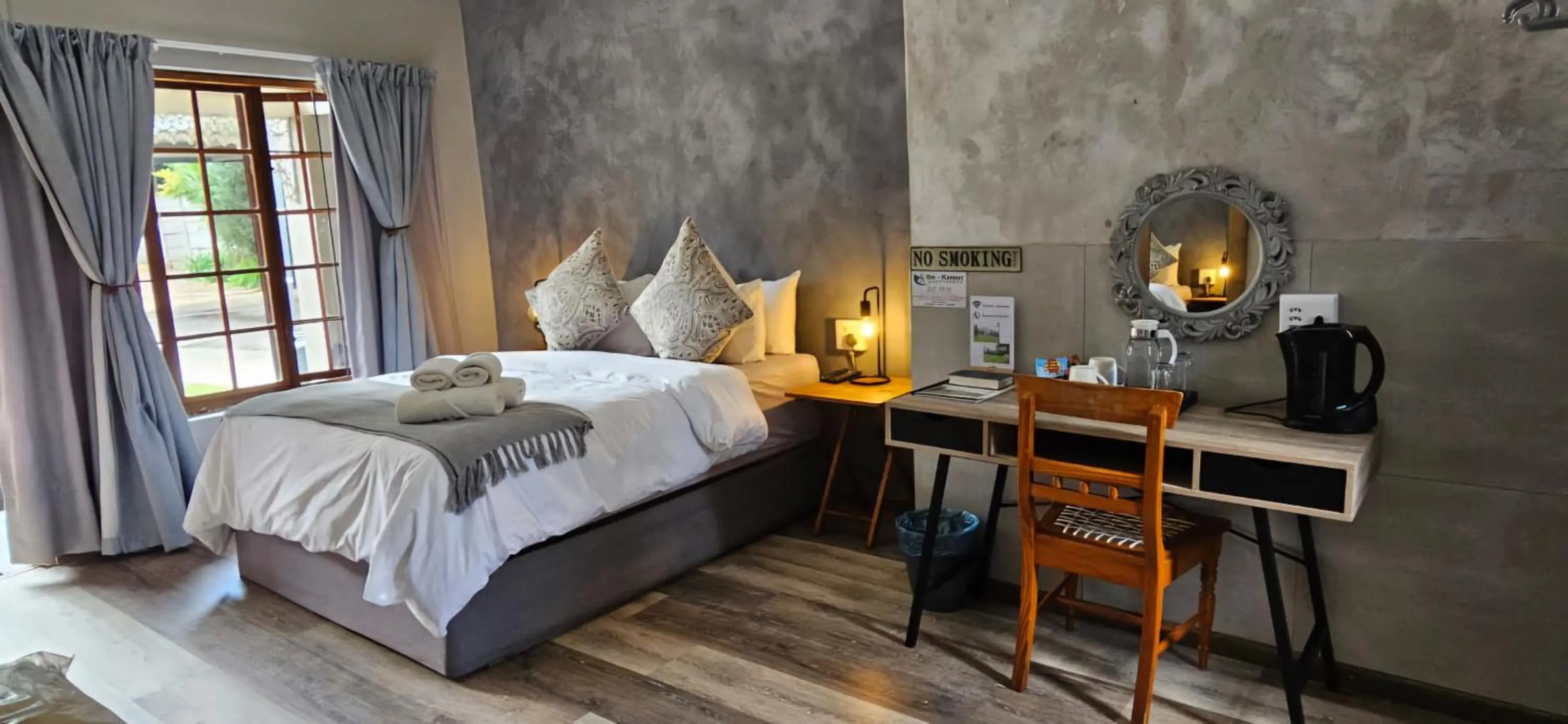 Photo of the whole room, Bed in Bo Kamer Guesthouse