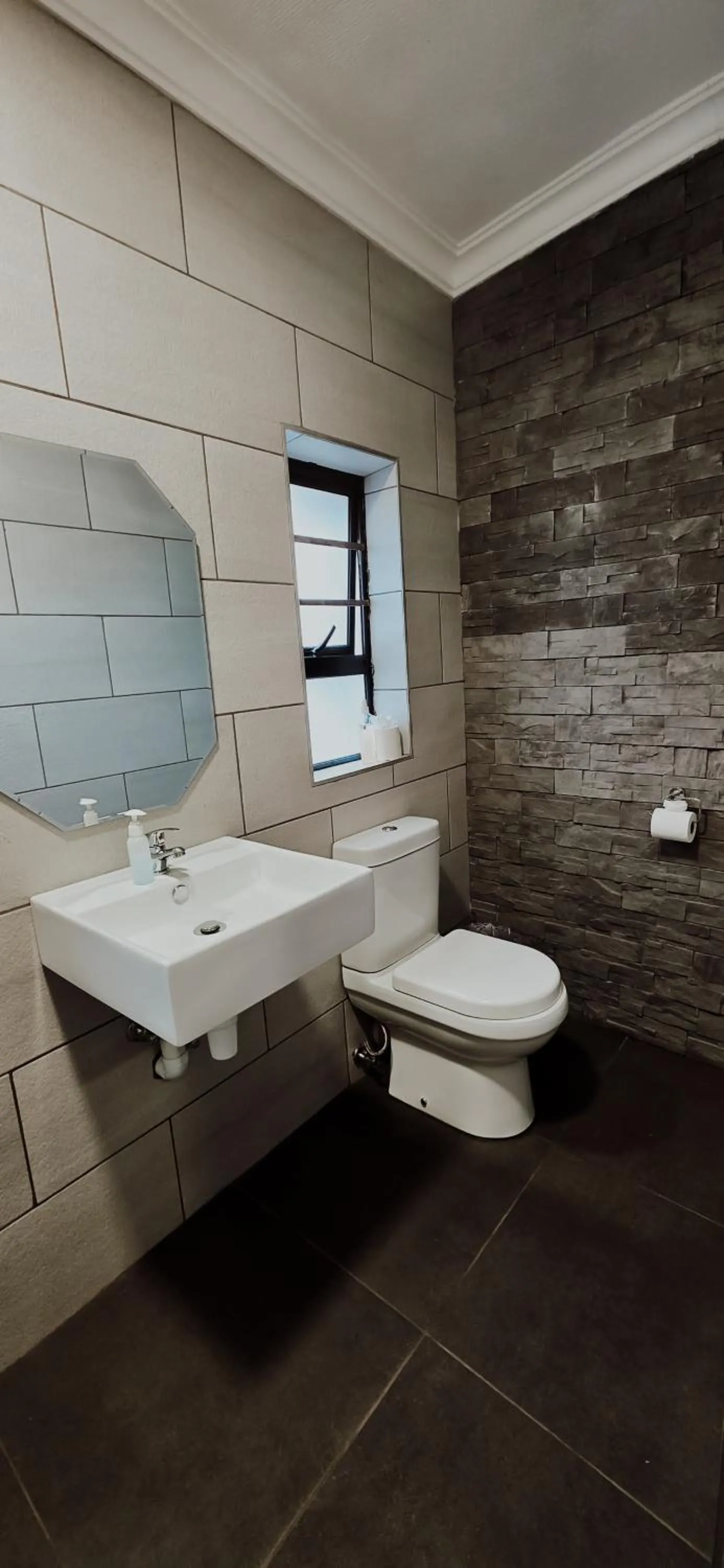 Toilet in Bo Kamer Guesthouse