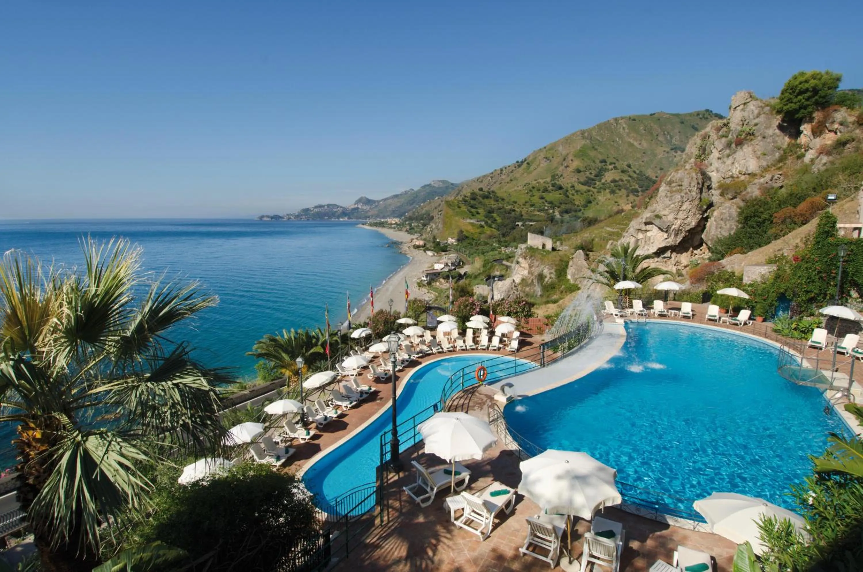 Swimming pool in Baia Taormina - CDSHotels