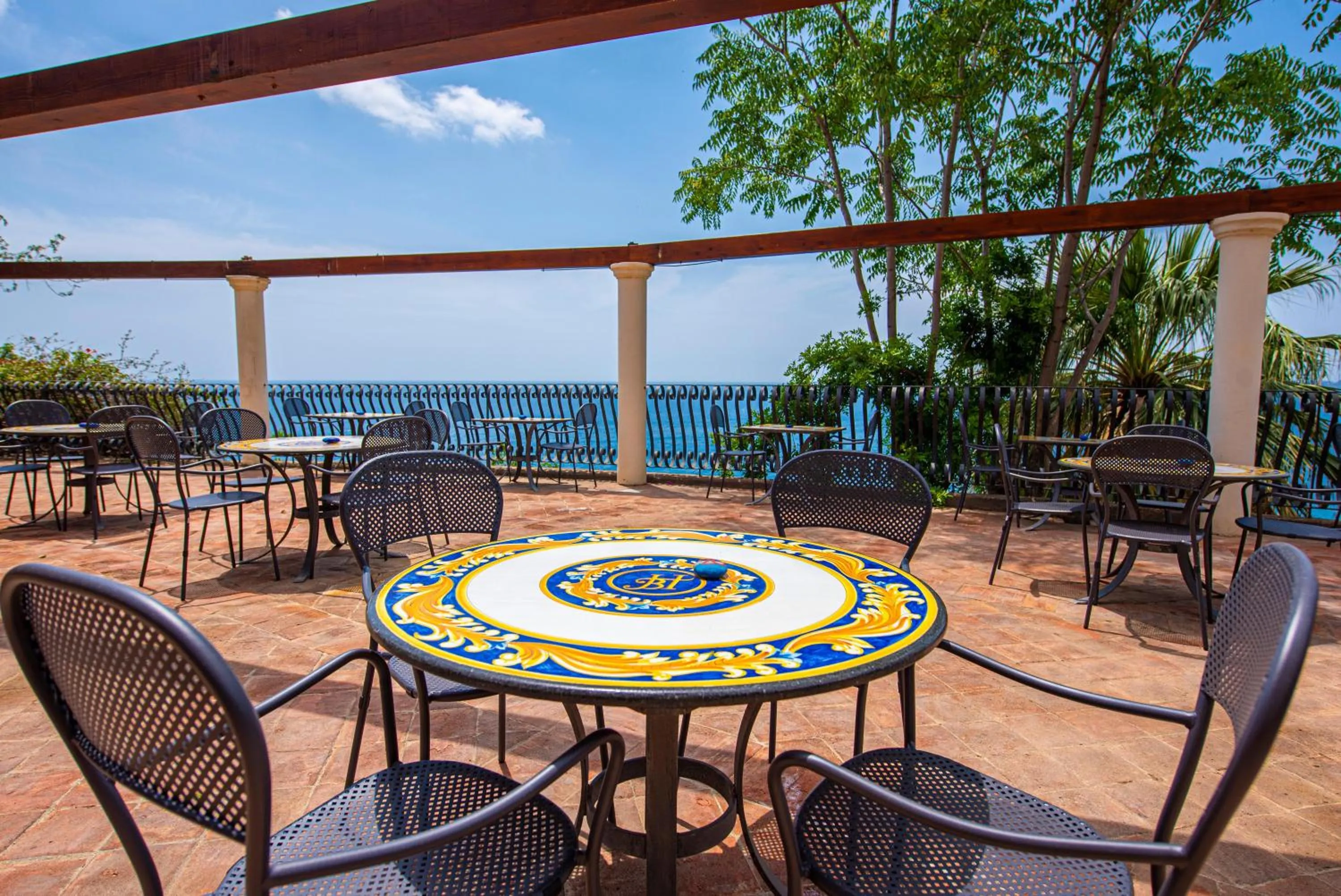 Balcony/Terrace in Baia Taormina - CDSHotels