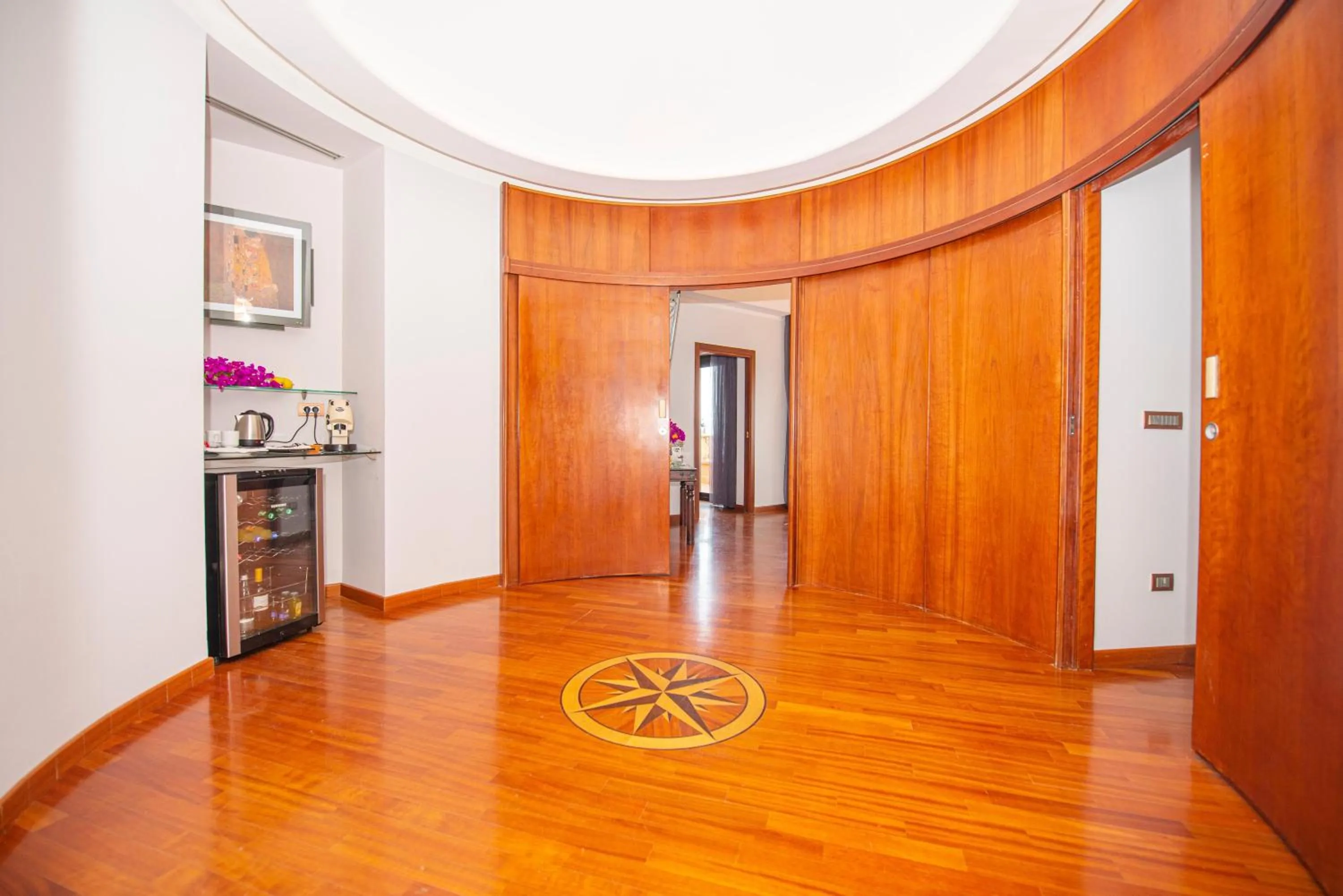 Photo of the whole room in Baia Taormina - CDSHotels