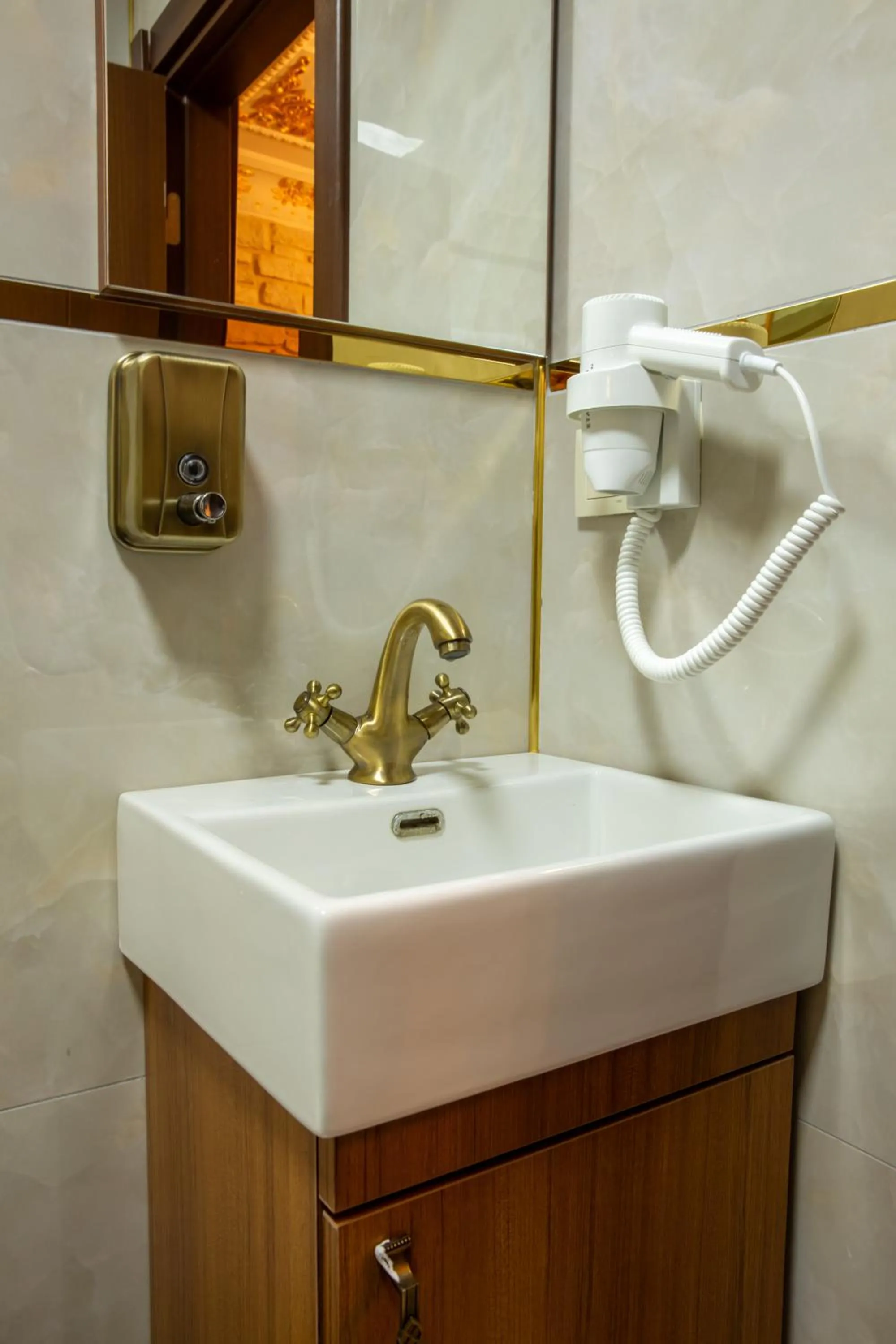 Bathroom in Sayina Hotel