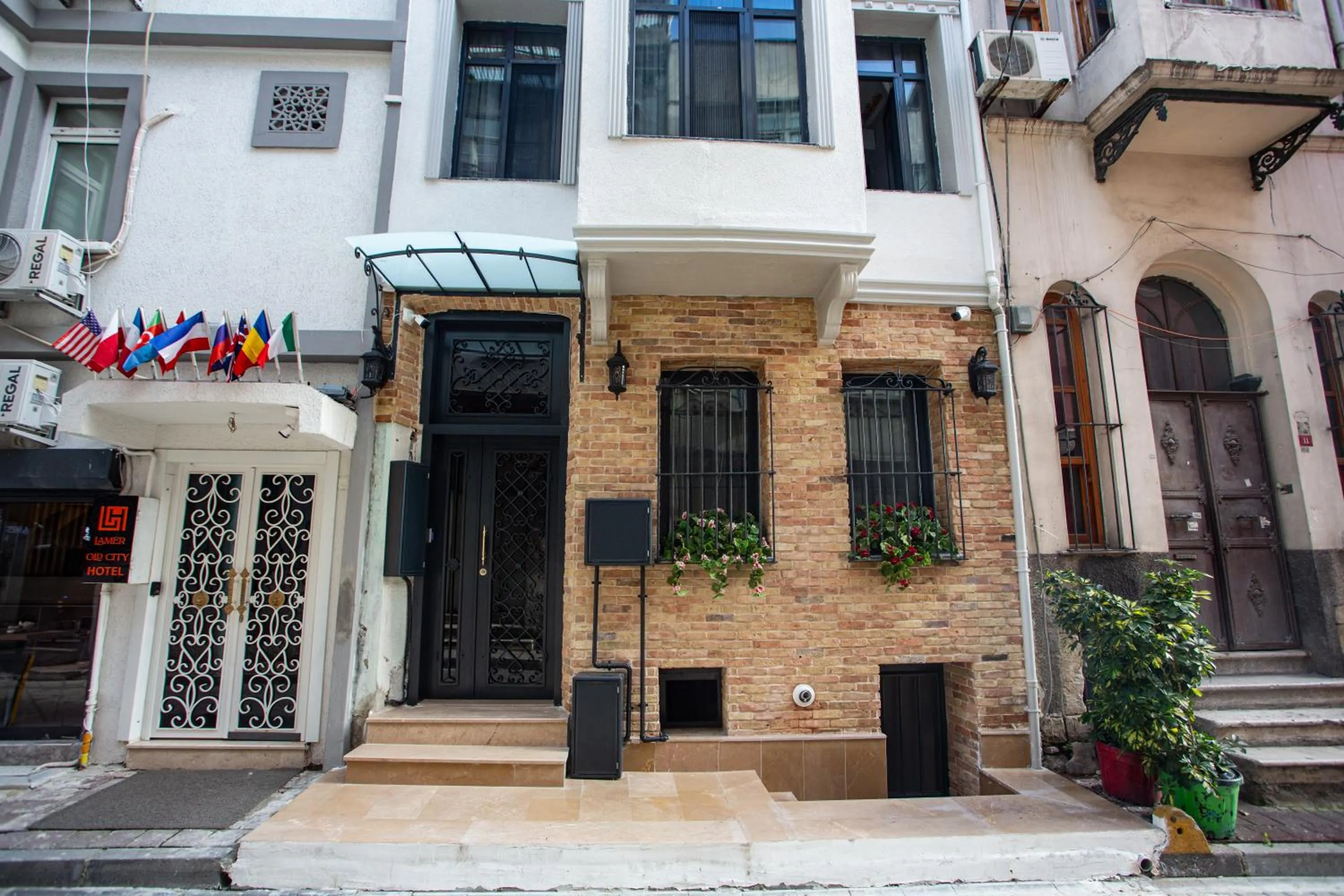 Property building in Sayina Hotel