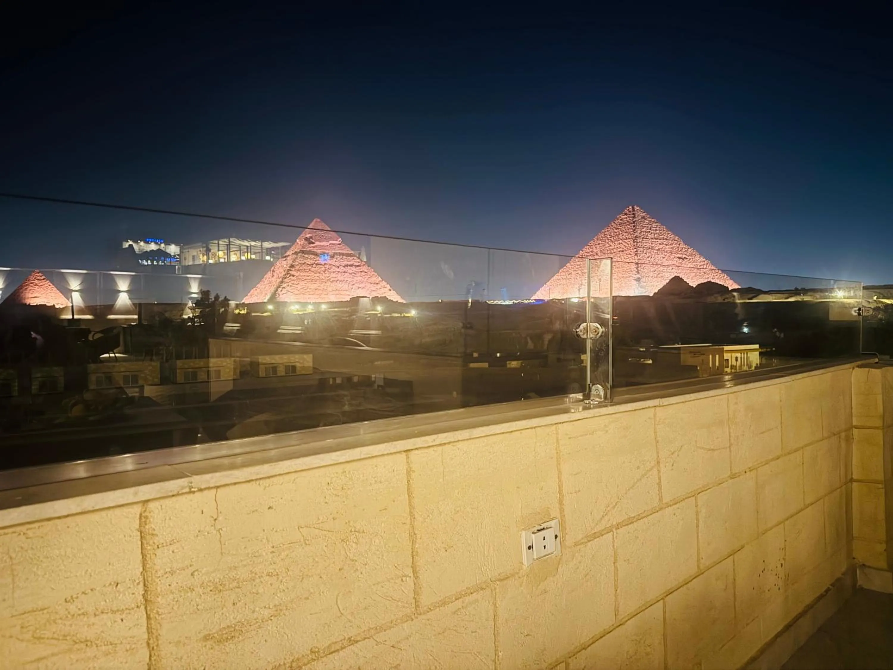 Restaurant/places to eat in Capital Of Pyramids Hotel