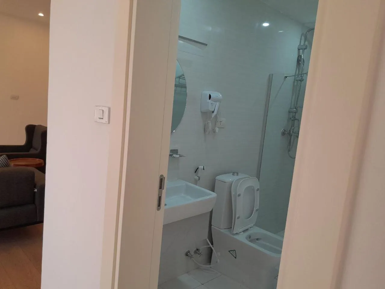 Shower in Zemilo Hotel Apartment