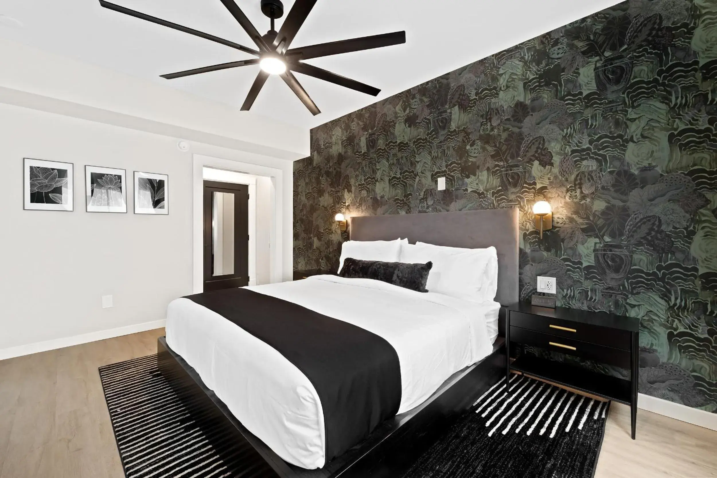 King Room in Hotel Zindel King Room in Hotel Zindel