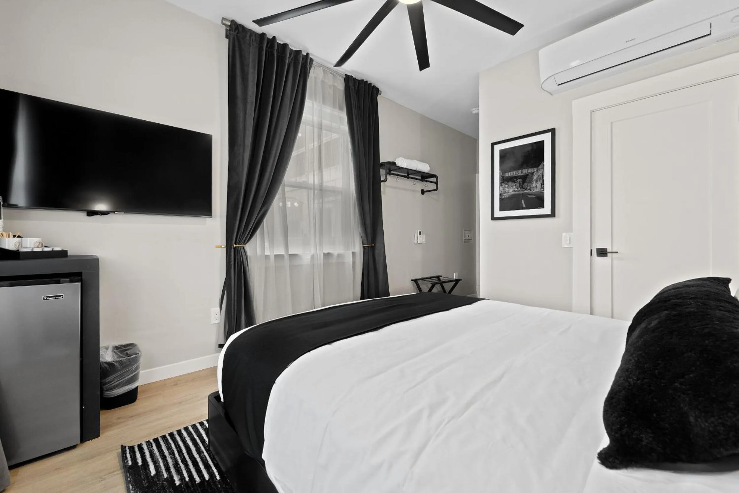 TV and multimedia, Bed in Hotel Zindel