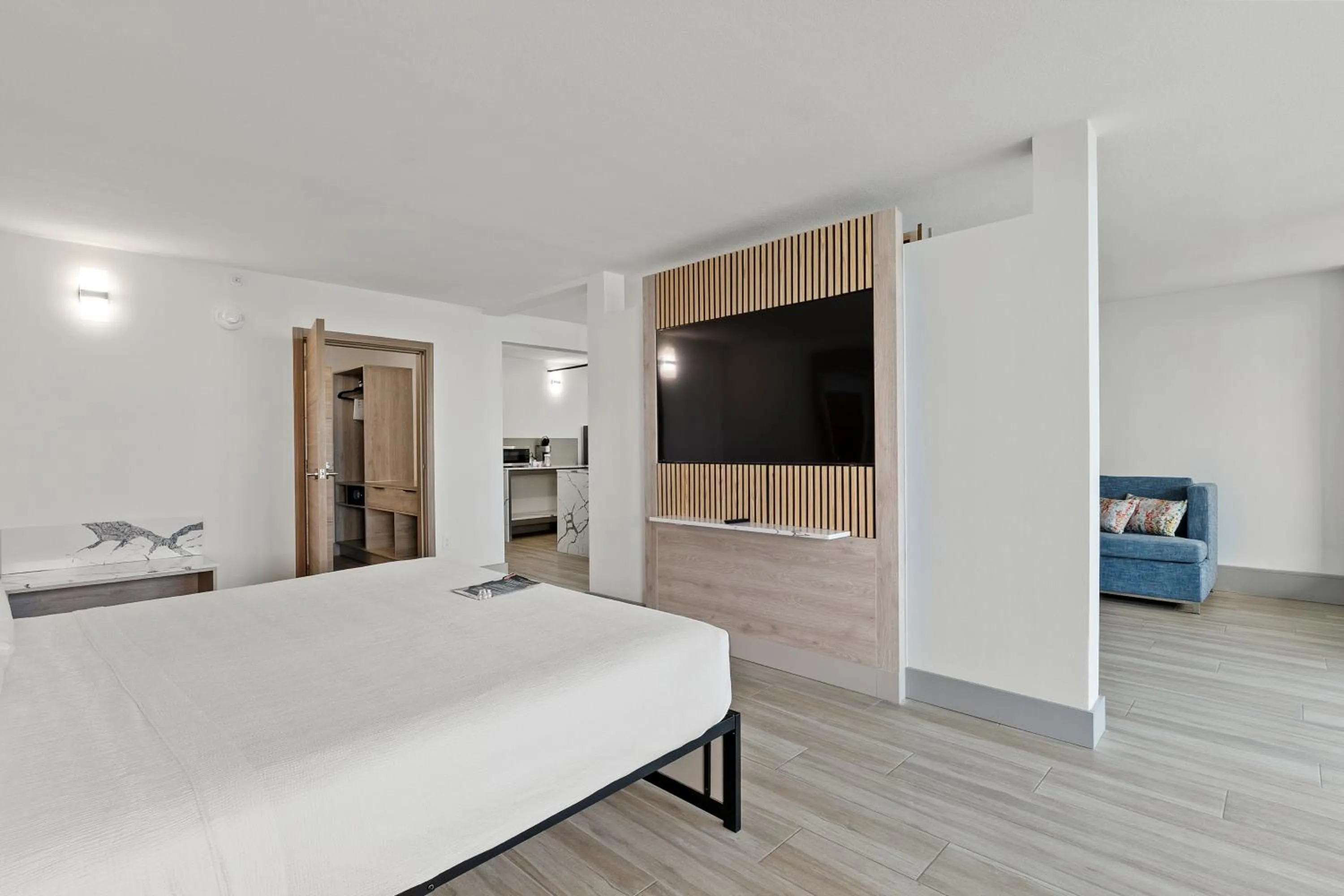 TV and multimedia, Bed in Kompose Boutique Resort @ Theme Parks