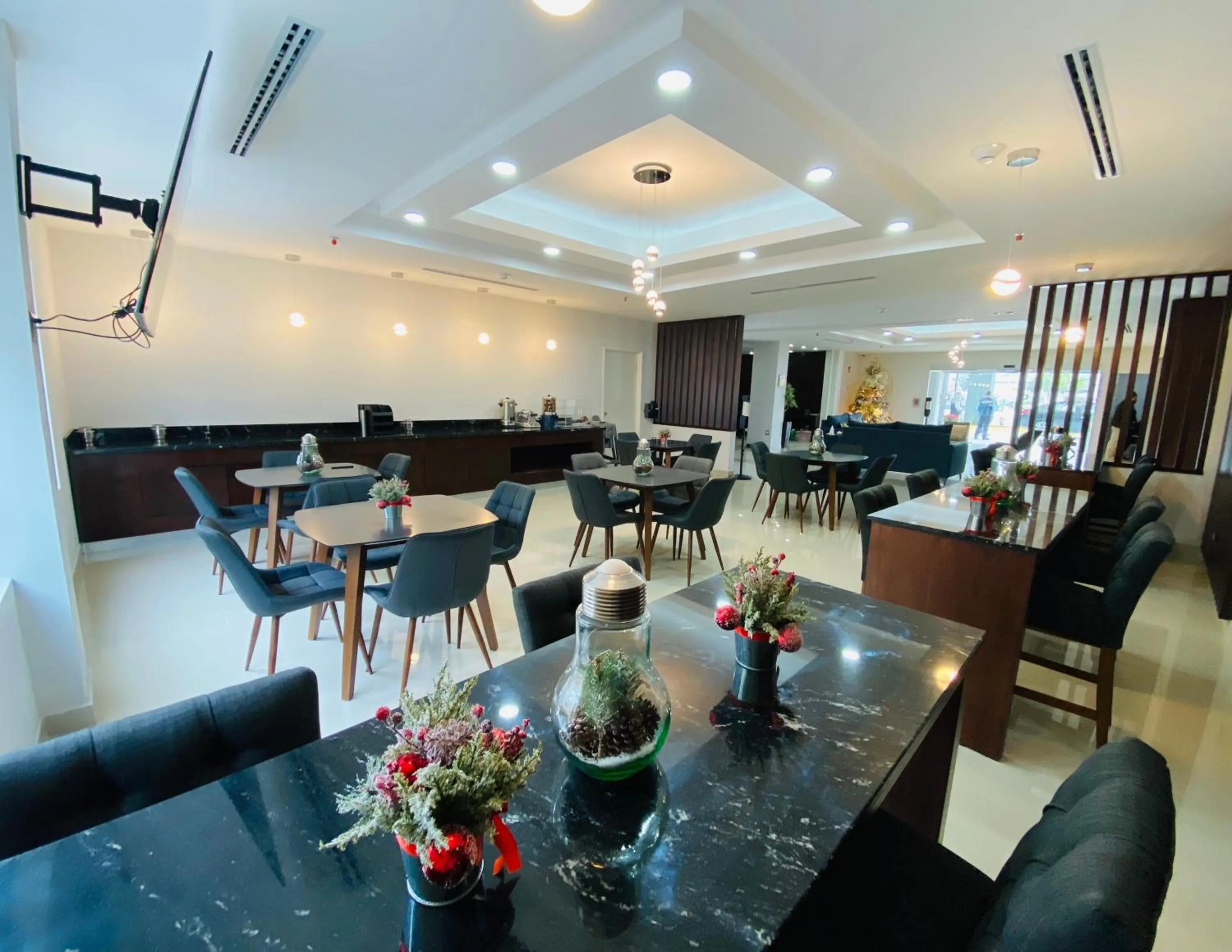 Restaurant/places to eat in La Quinta by Wyndham Reynosa