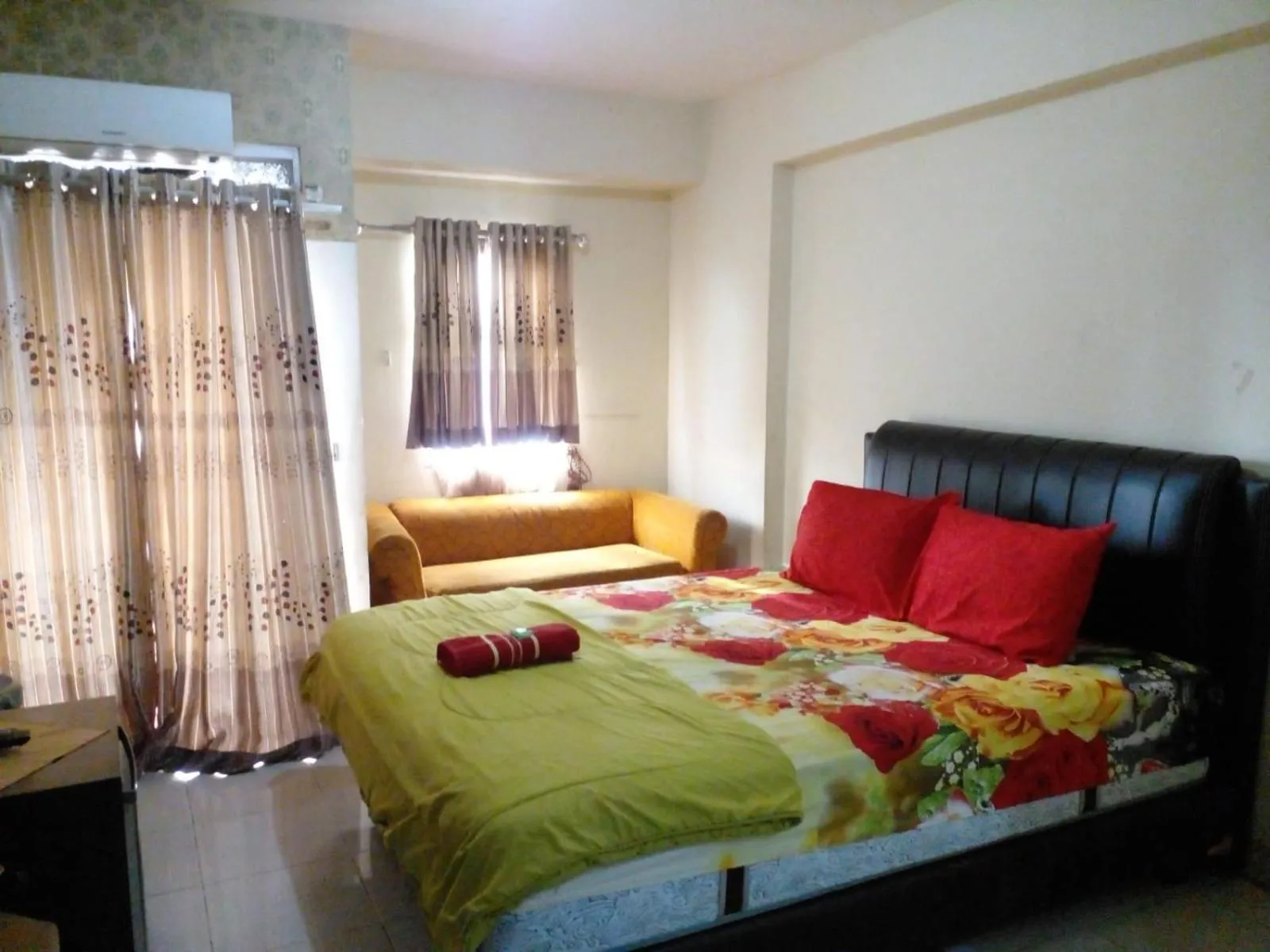 Bedroom, Bed in GREENROOM Apartemen Bogor Valley