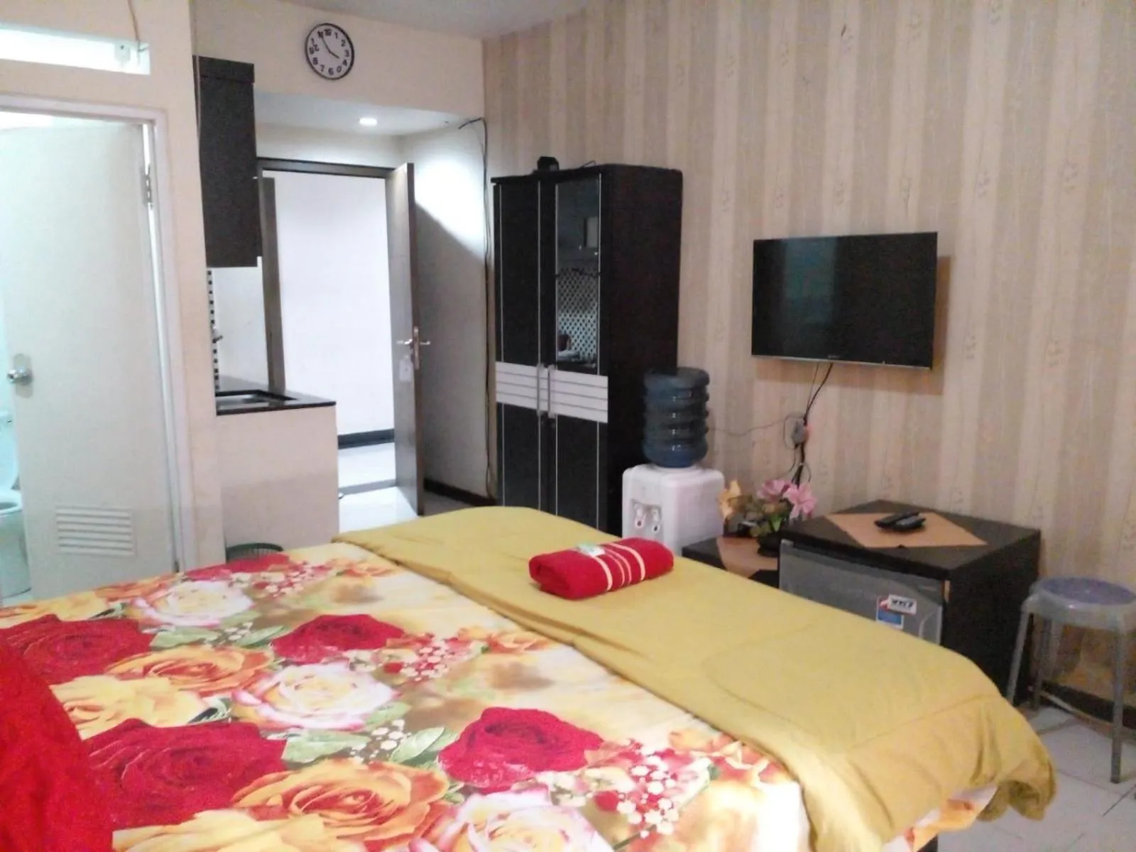 Bedroom, Bed in GREENROOM Apartemen Bogor Valley