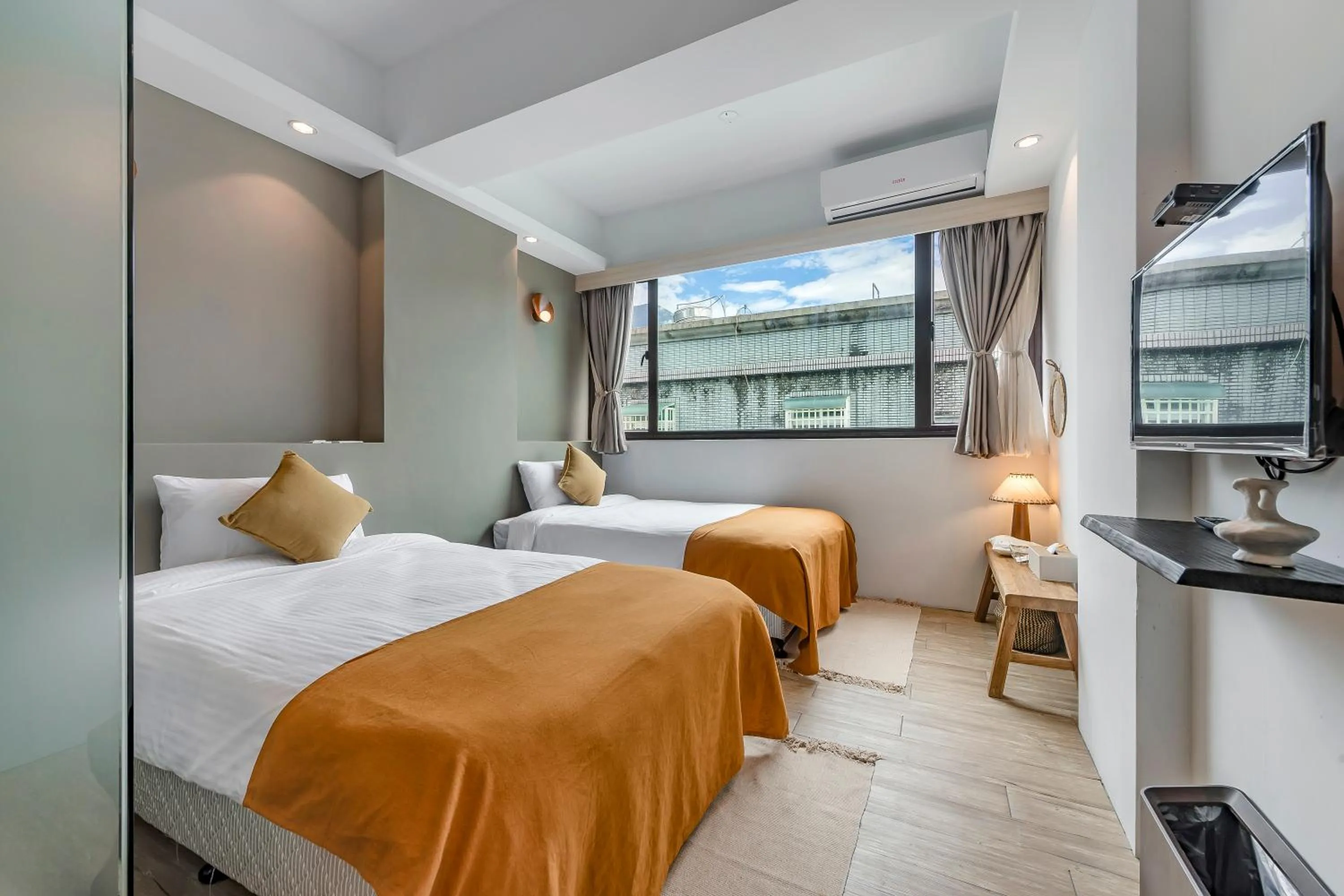 Photo of the whole room, Bed in Kuma B&B