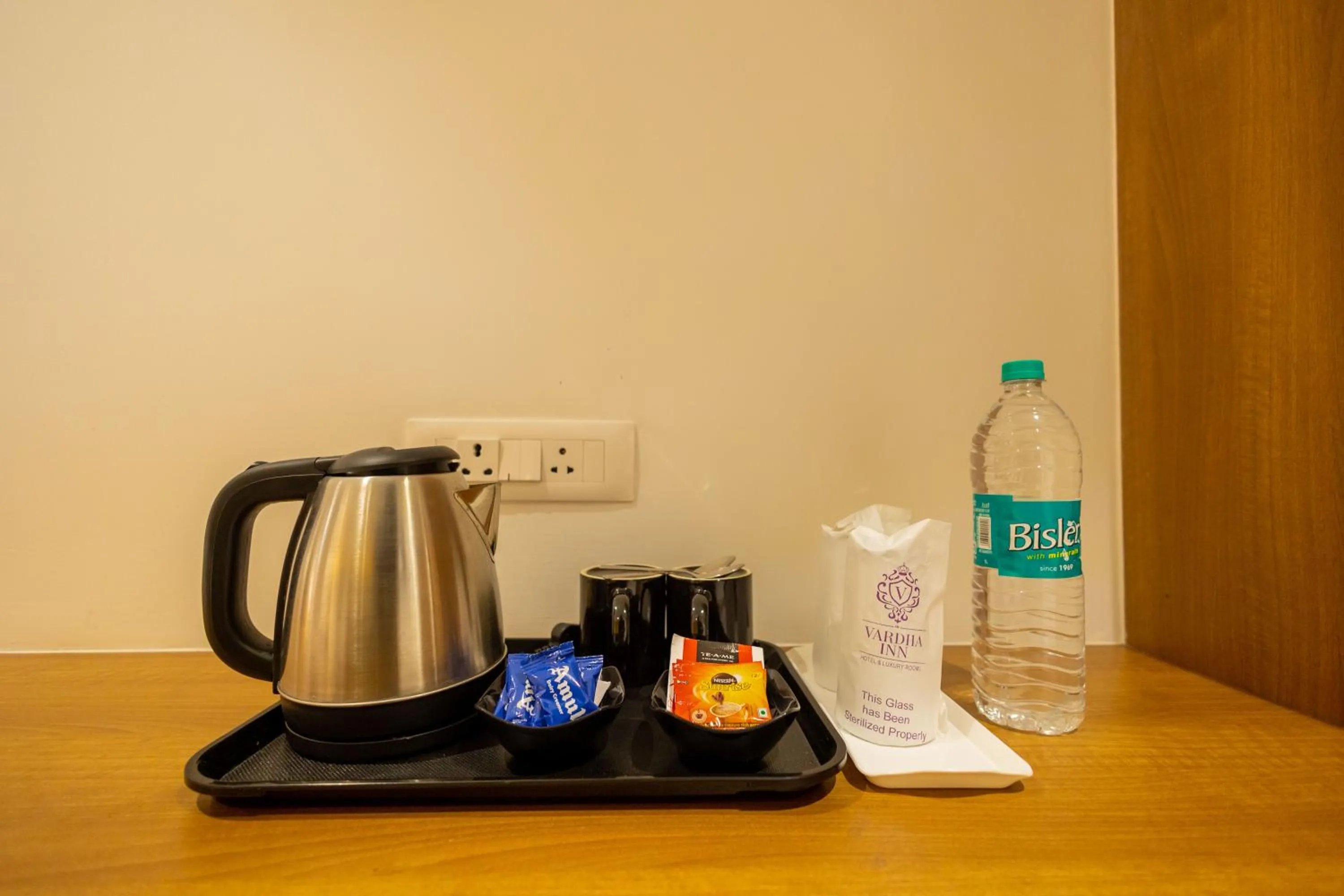 Property building in HOTEL VARDHA Inn