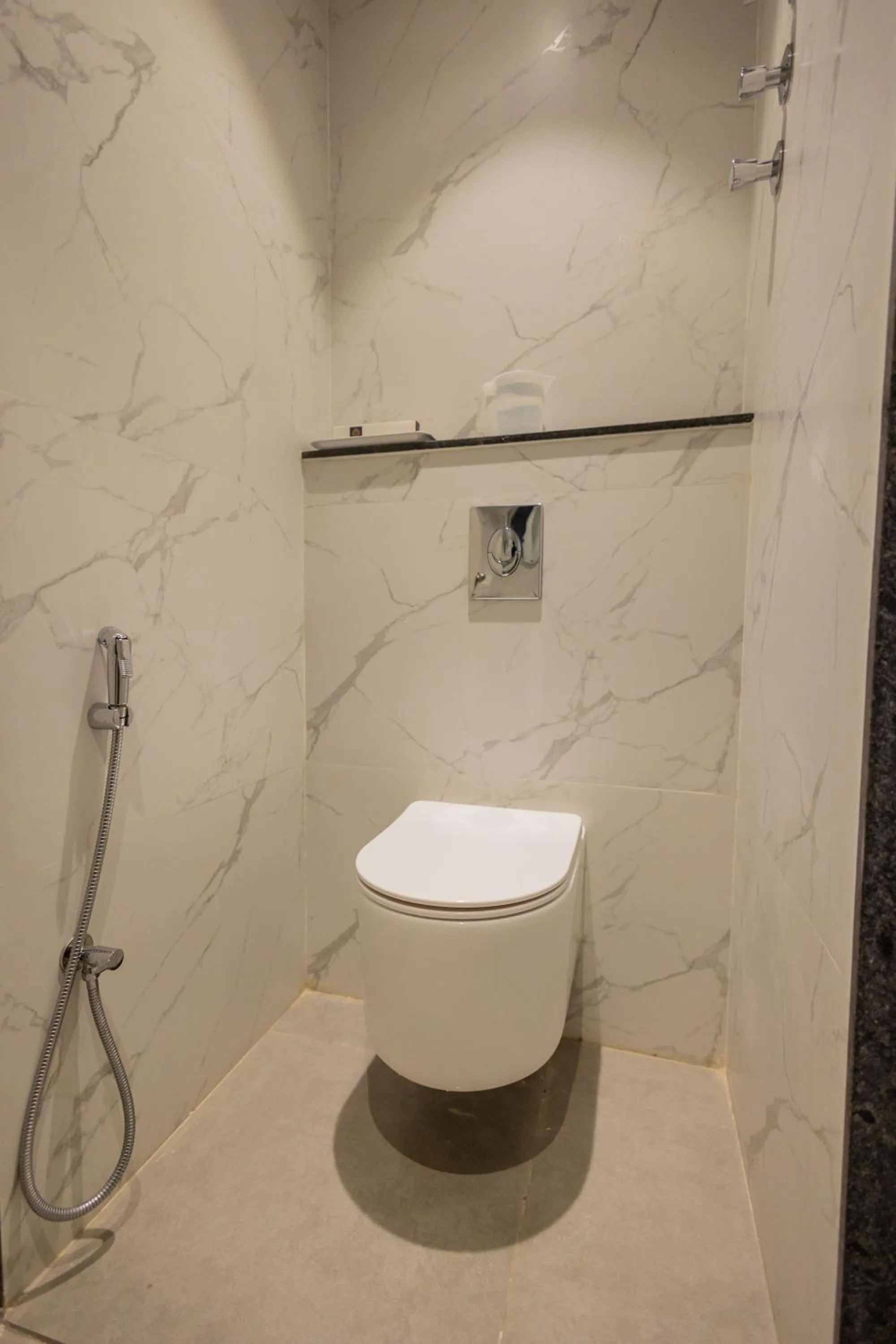 Property building in HOTEL VARDHA Inn