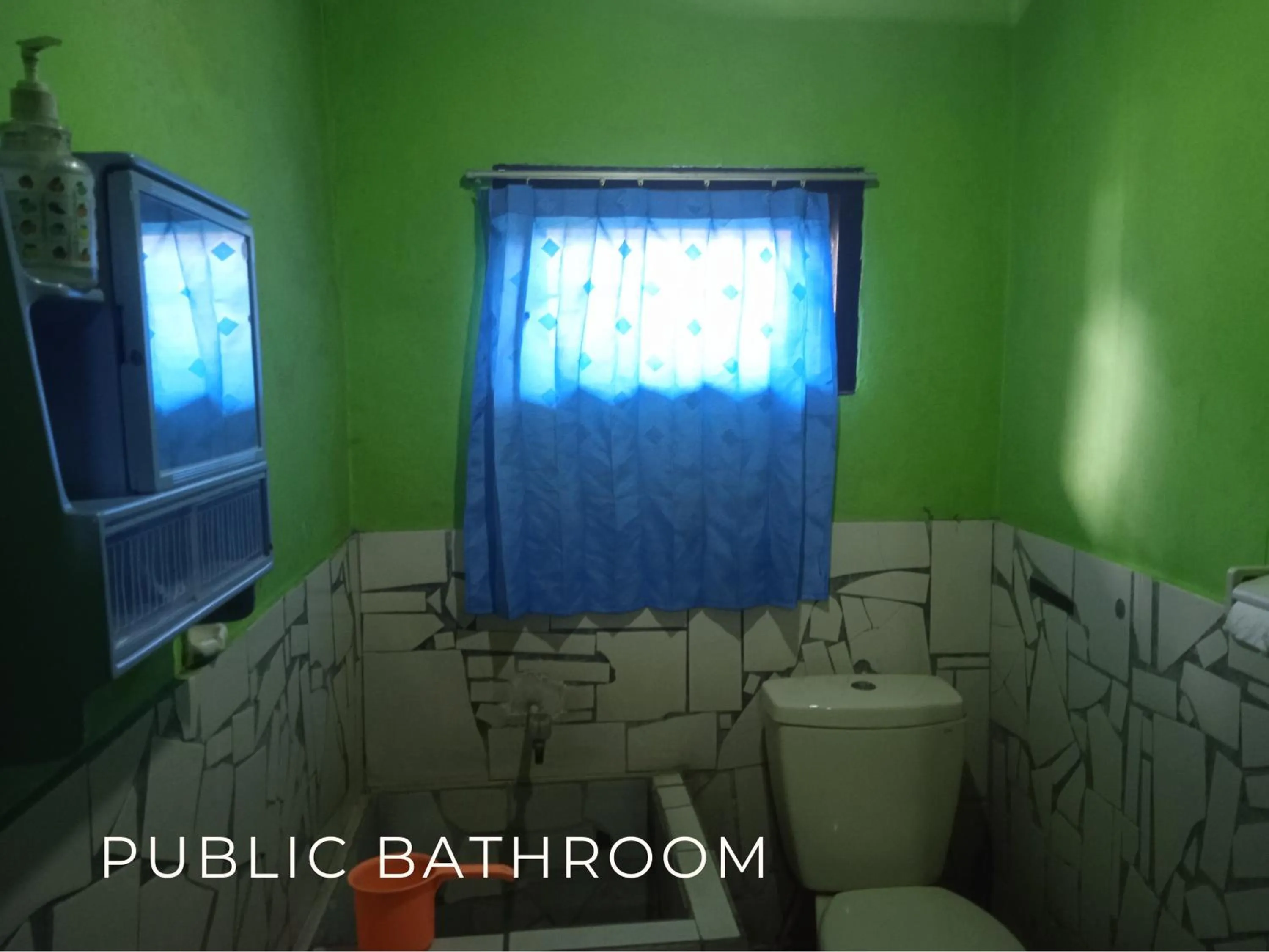 Toilet in Yoschi's Hotel Bromo