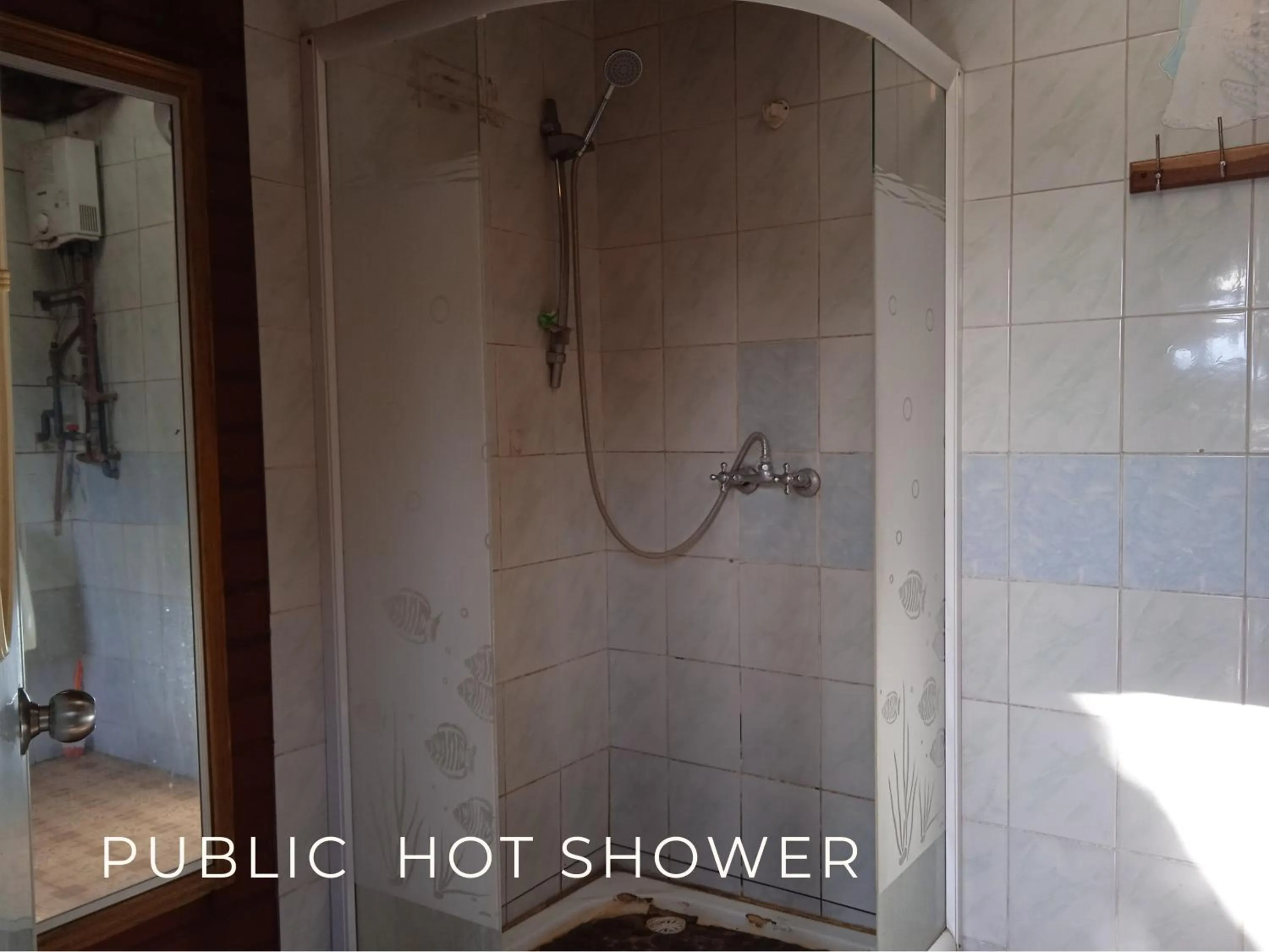 Shower in Yoschi's Hotel Bromo