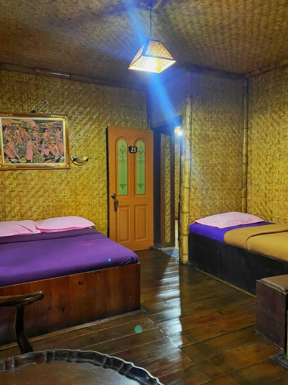 Bed in Yoschi's Hotel Bromo