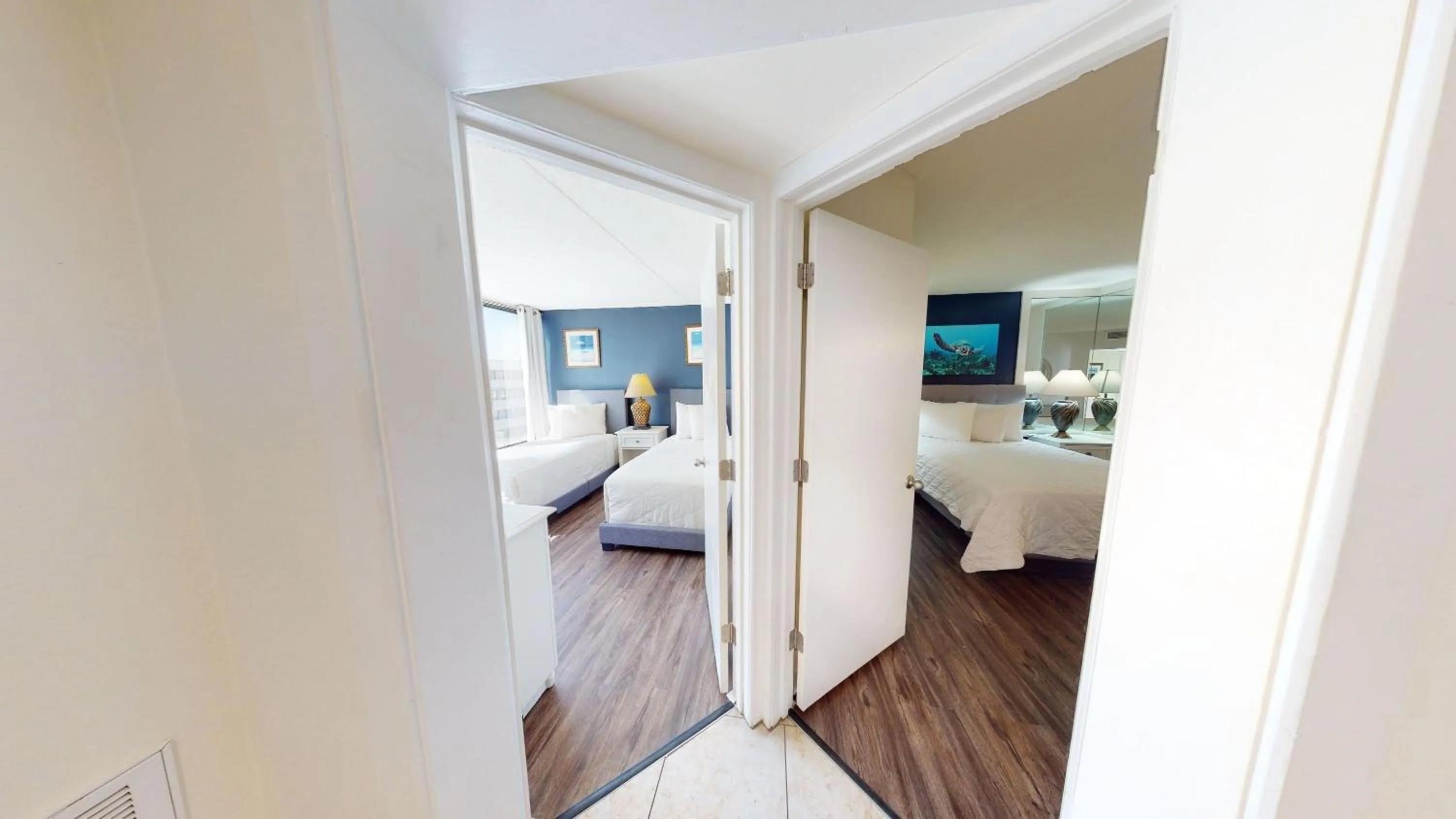 Bed in Willow Bay Resort