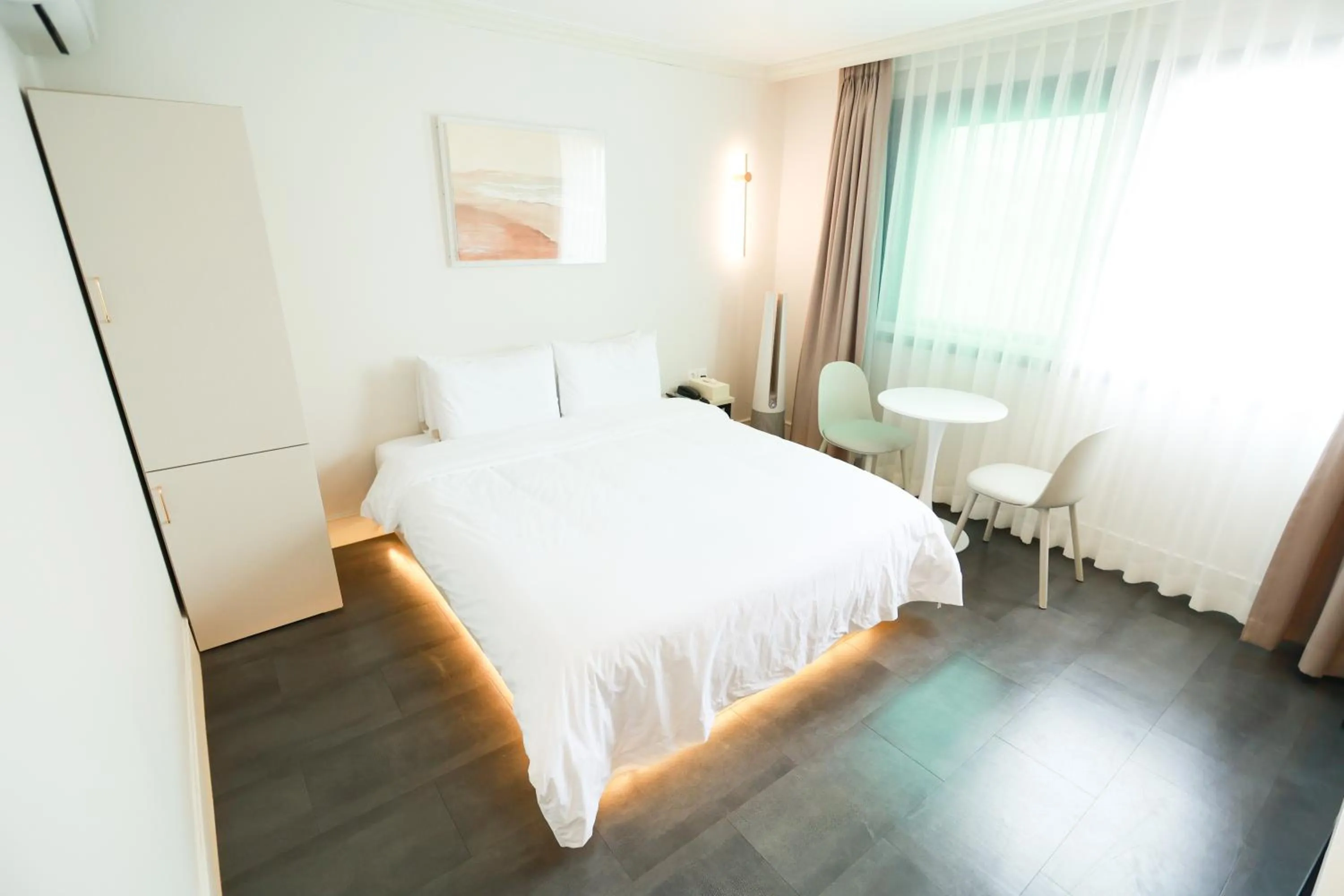 Bed in Hotel Myeongji