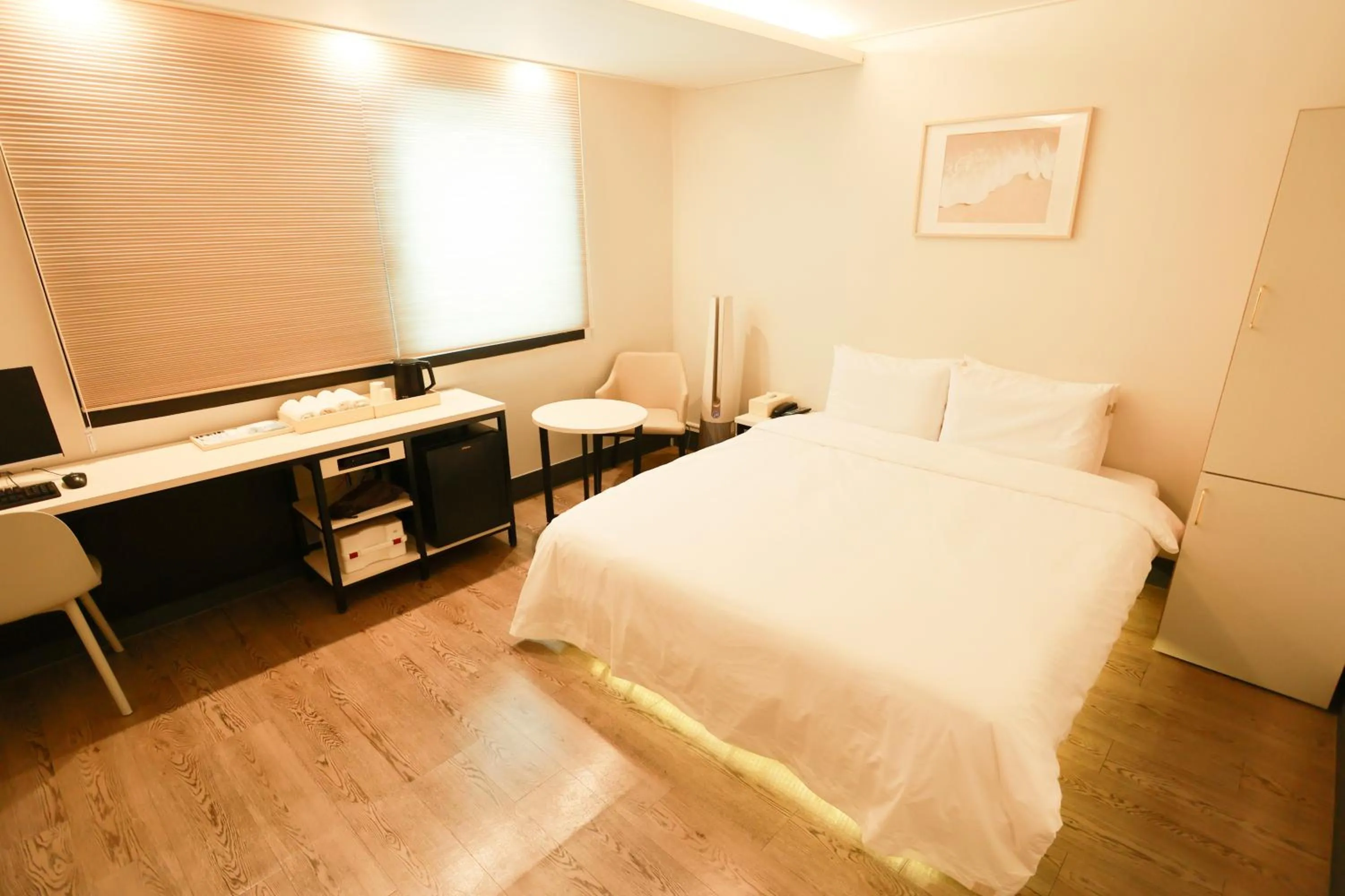 Bed in Hotel Myeongji