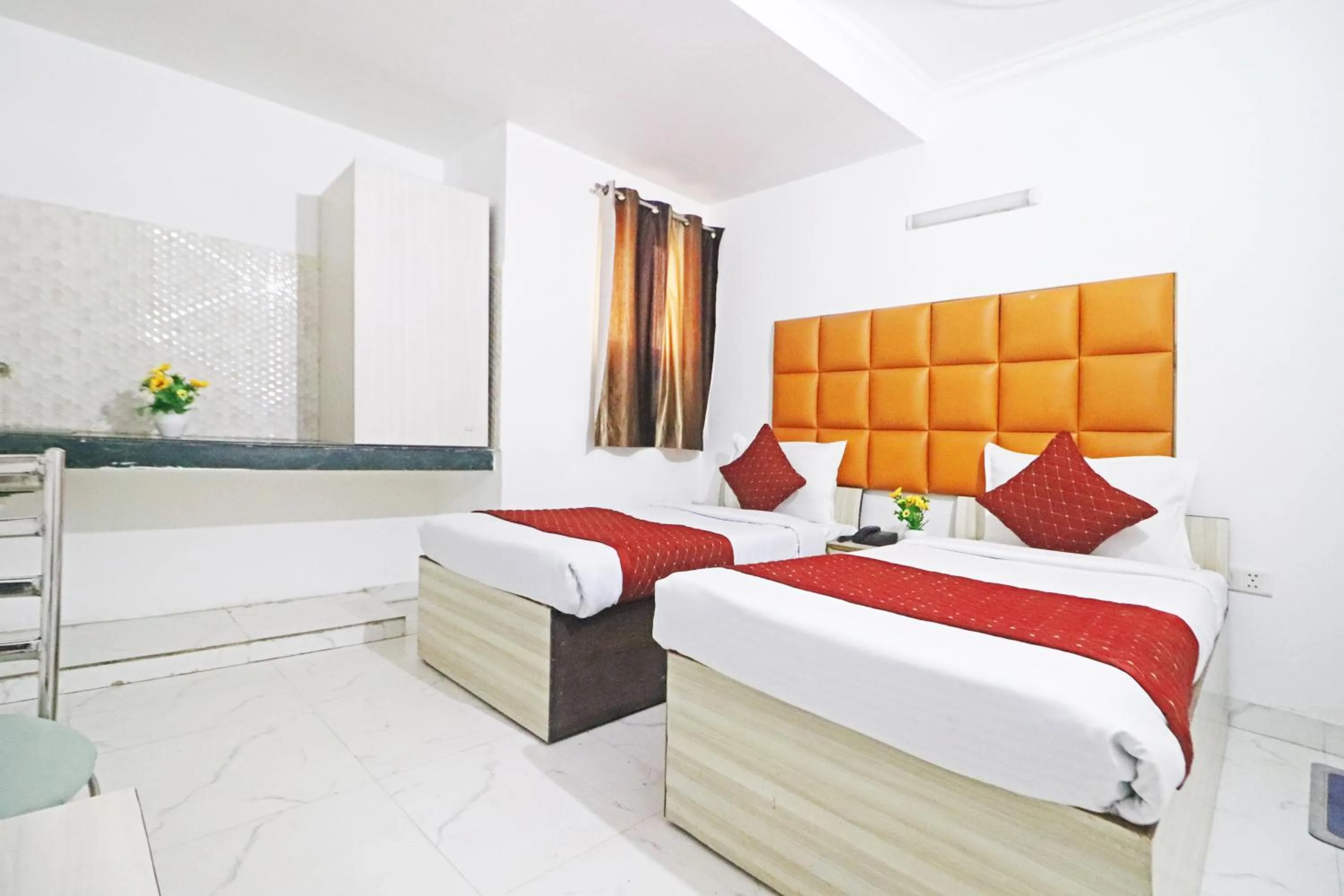 Bedroom, Bed in Hotel Clink New Delhi Airport