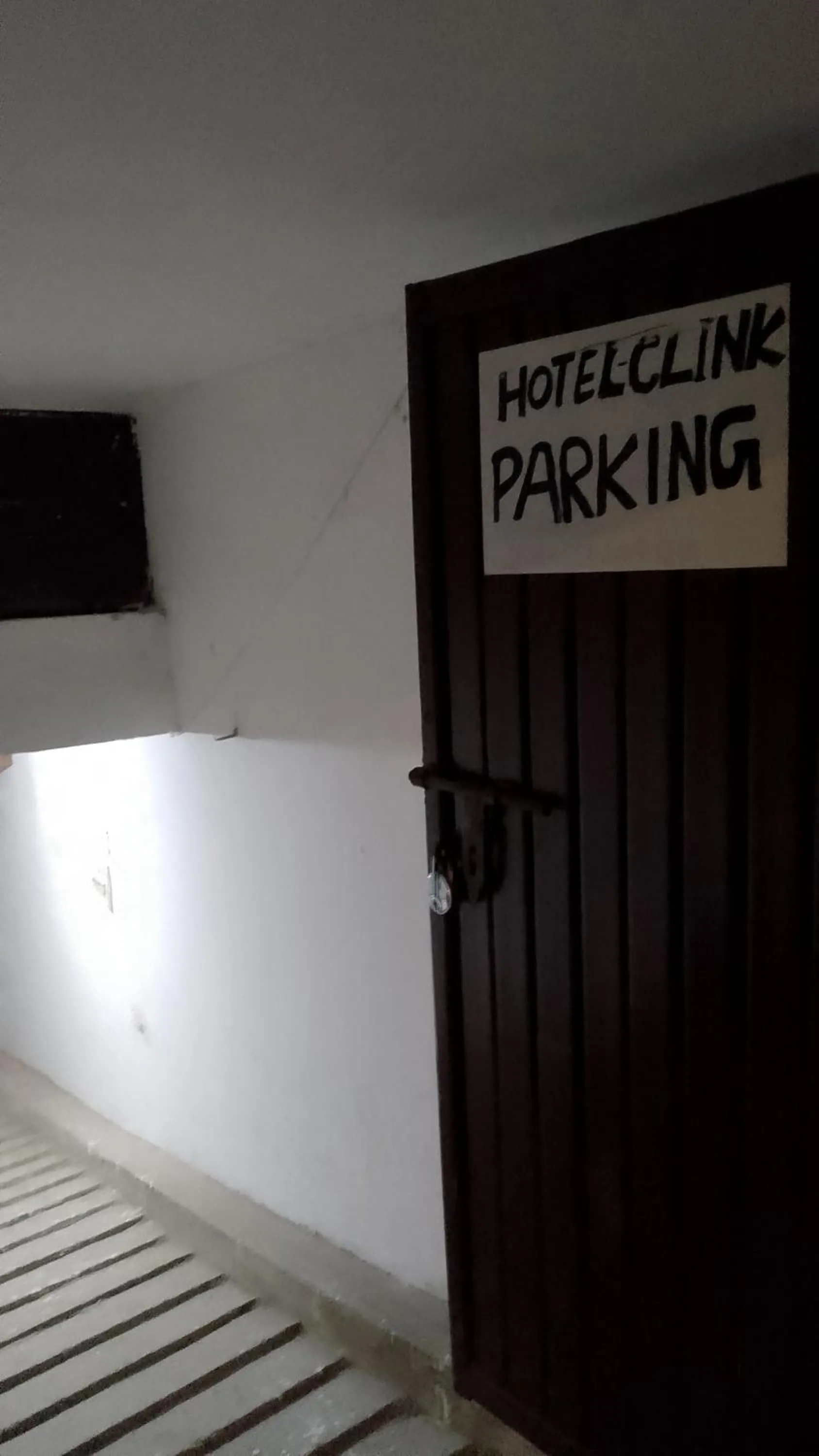 Parking in Hotel Clink New Delhi Airport