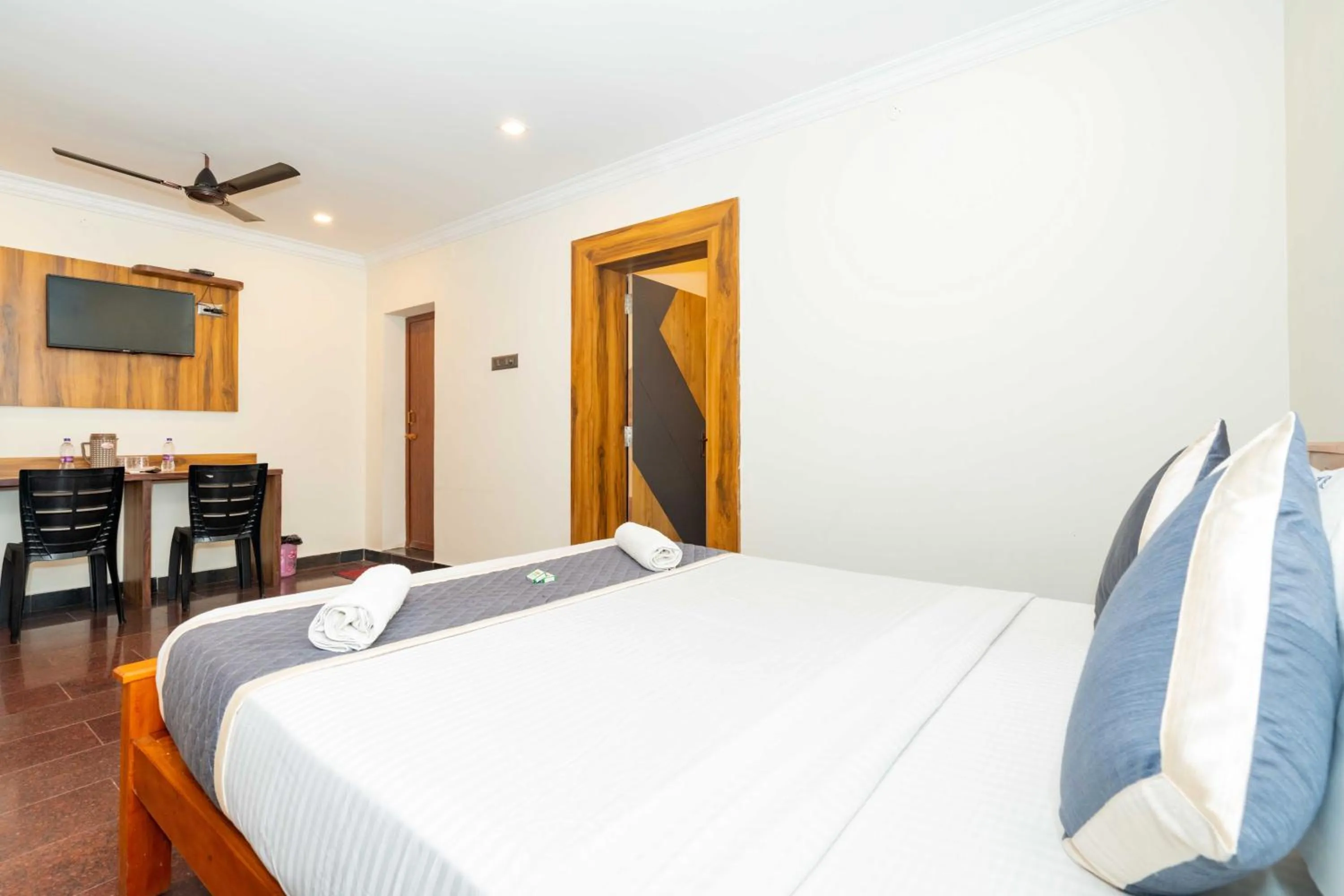 Bedroom, Bed in HOTEL NNP GRAND Rameswaram