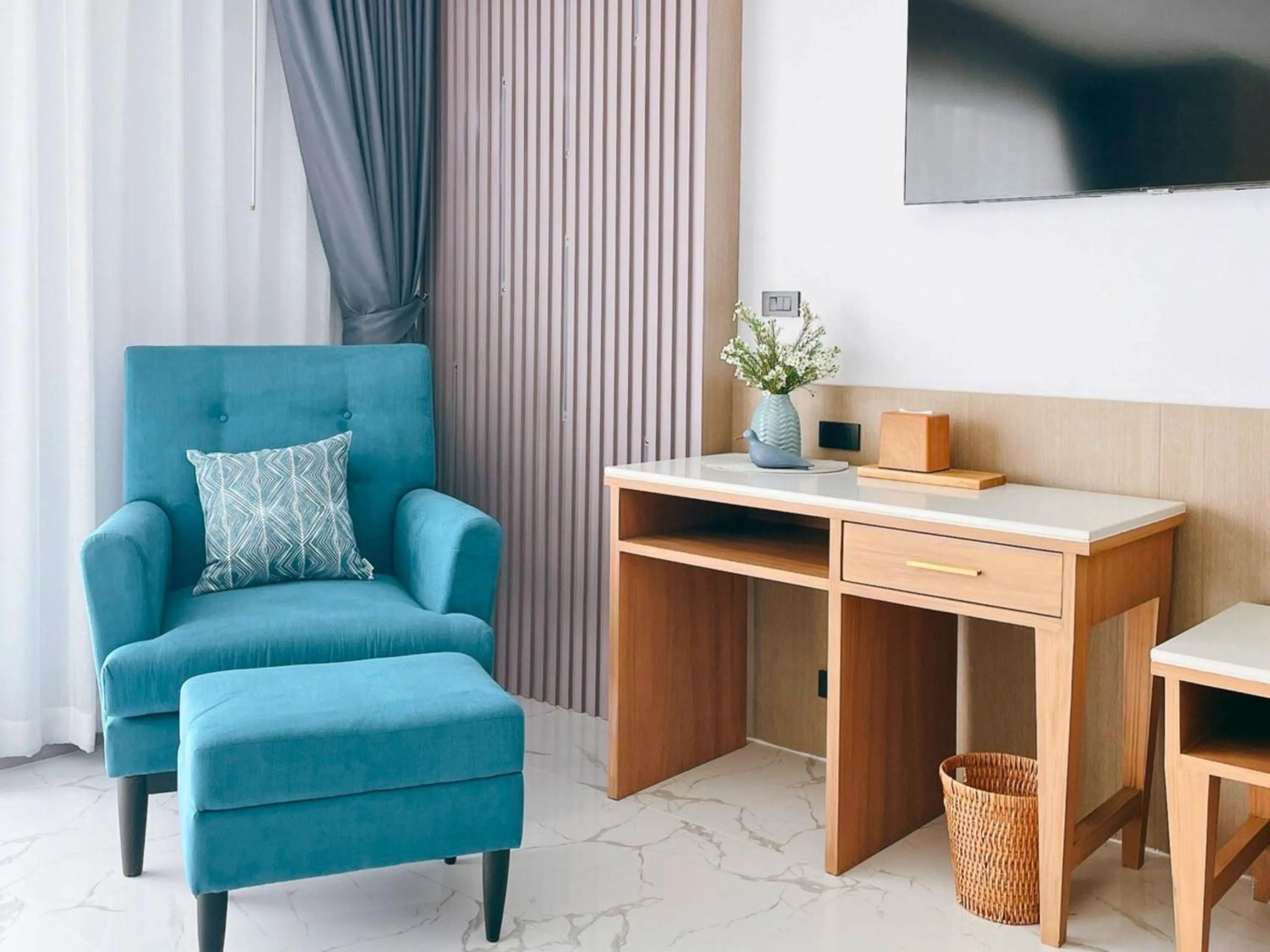 TV and multimedia in Sand Dance Hotel