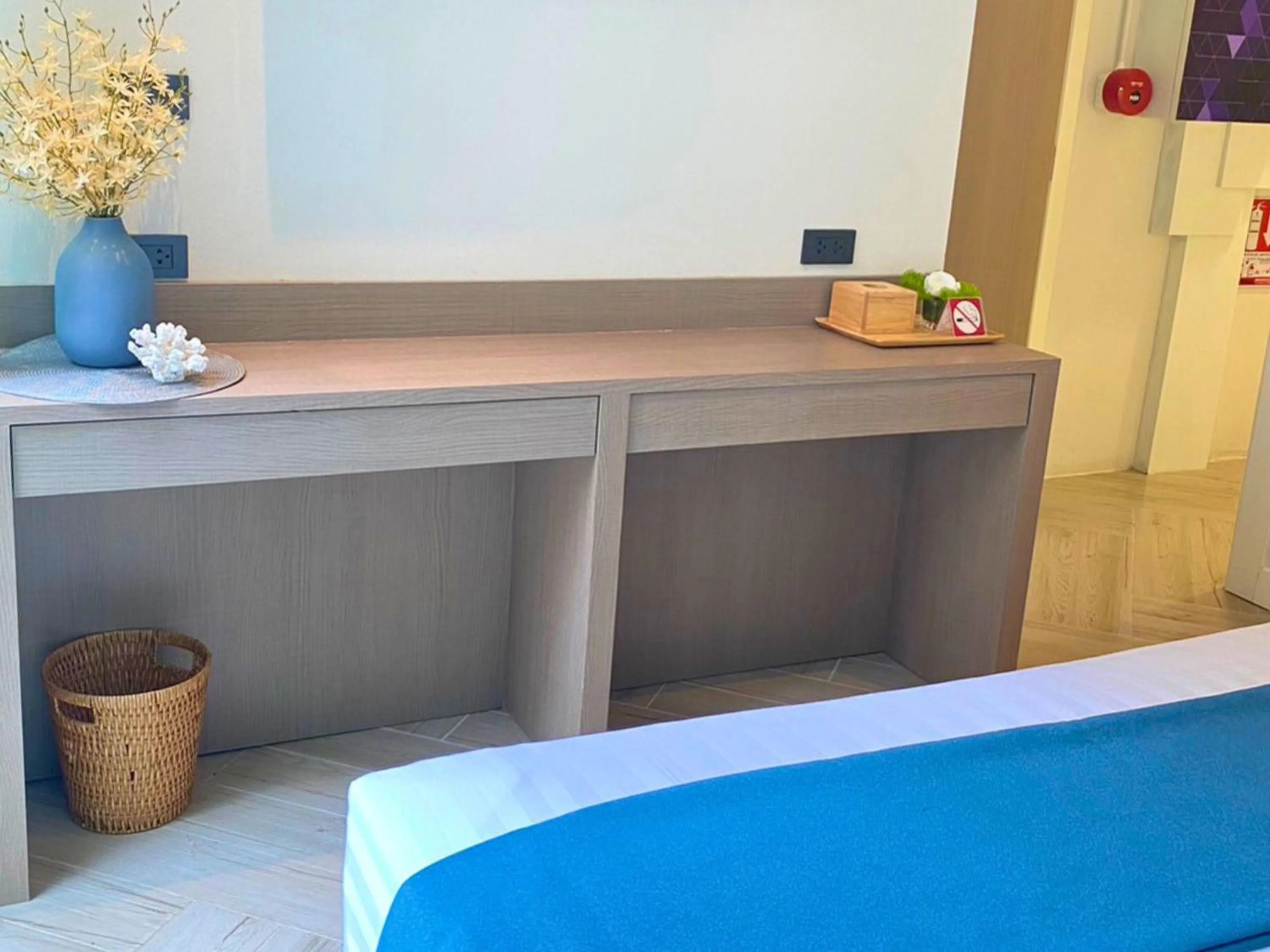 hair dresser, Bed in Sand Dance Hotel