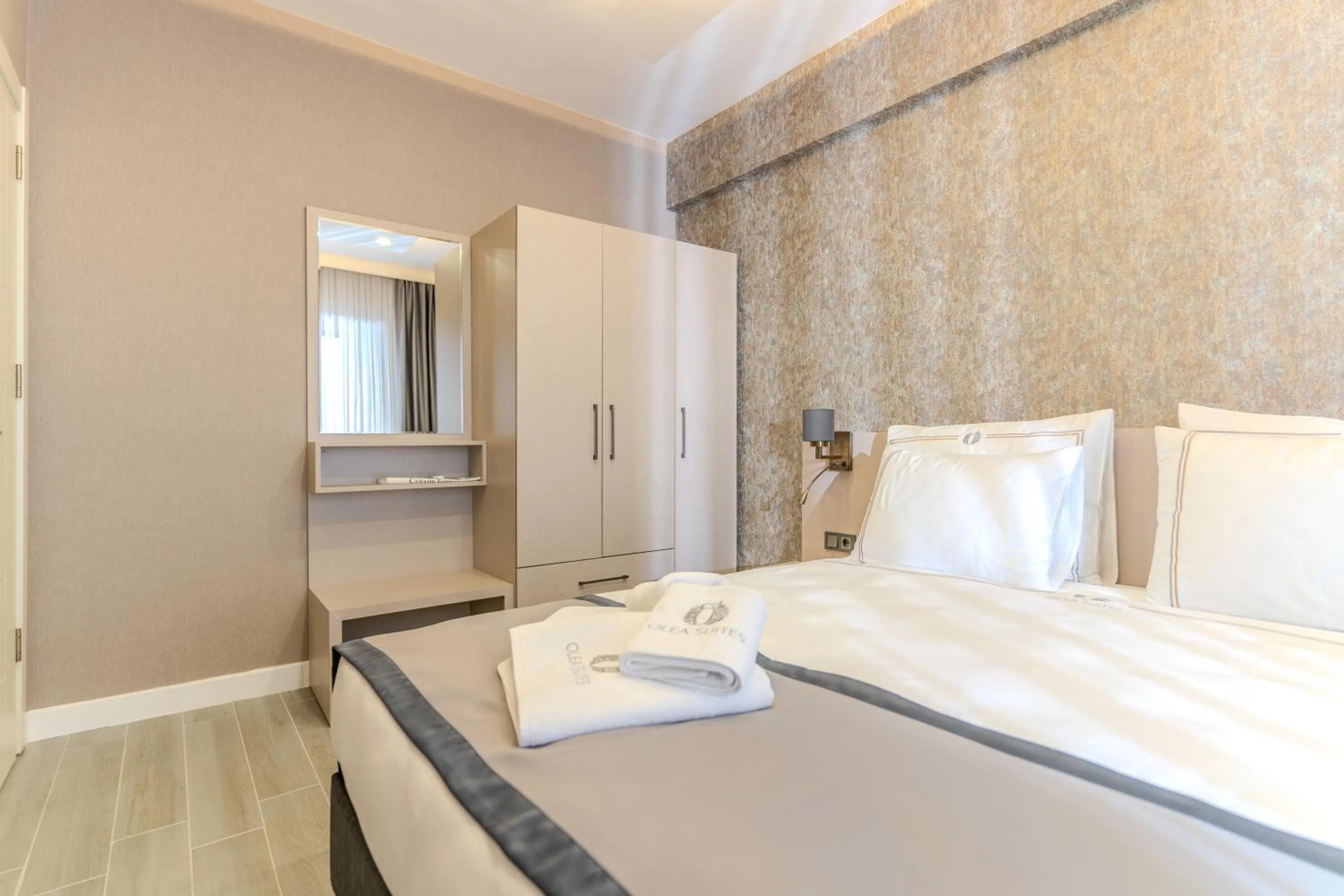 Bed in Olea Suites Otel