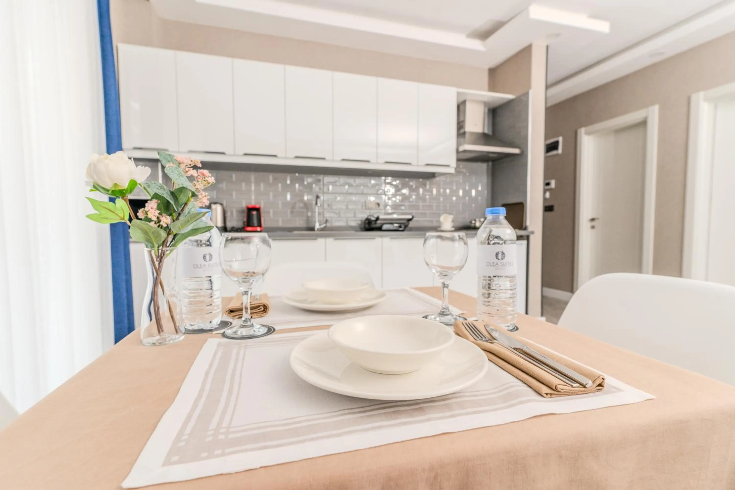 Kitchen or kitchenette in Olea Suites Otel